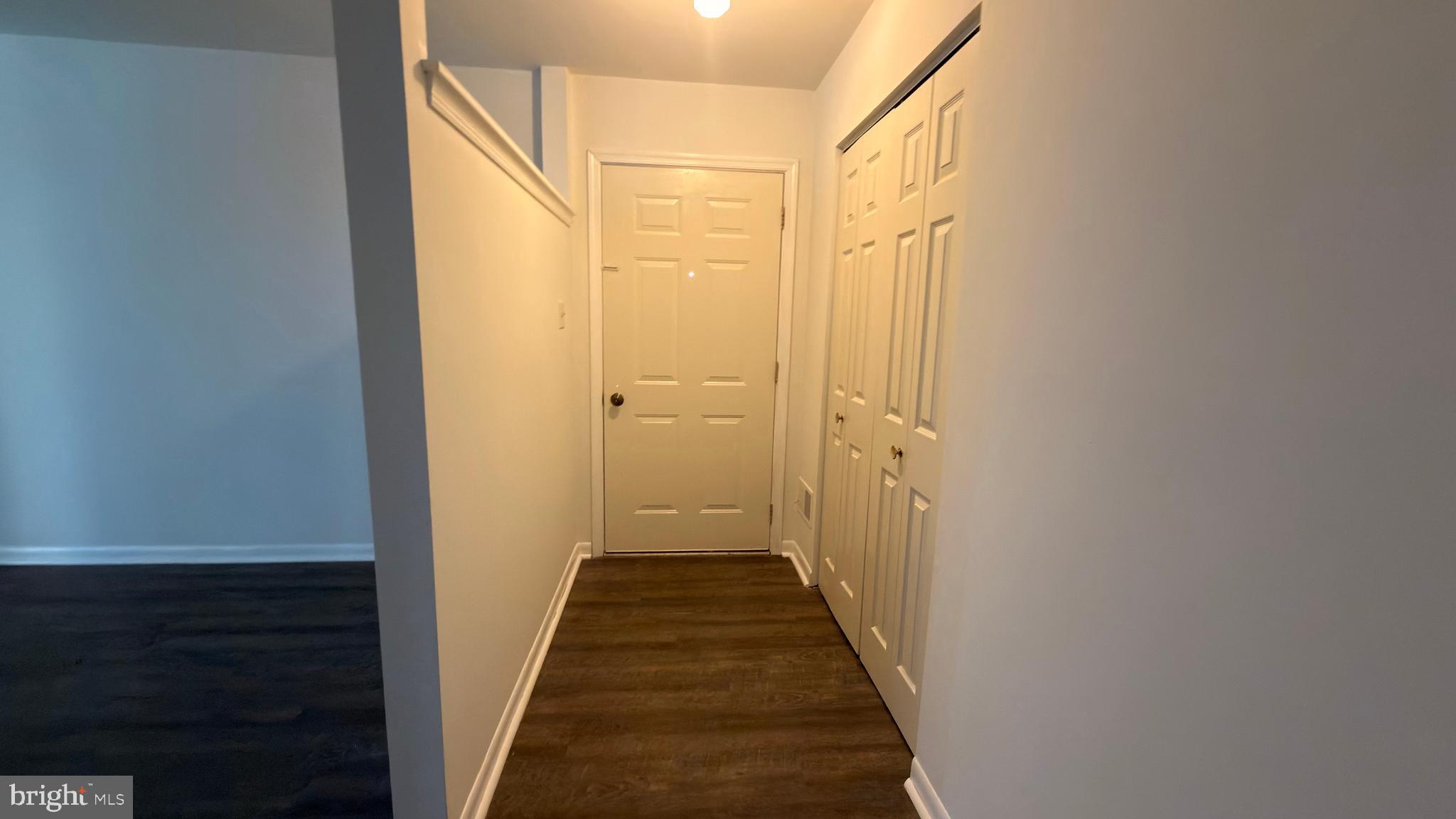 VALLEY STREAM - Residential