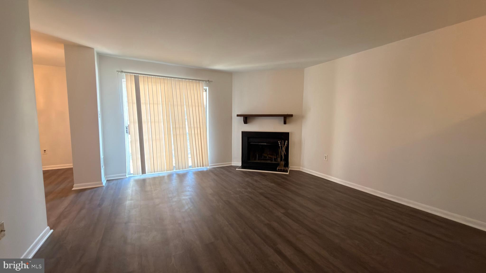 VALLEY STREAM - Residential