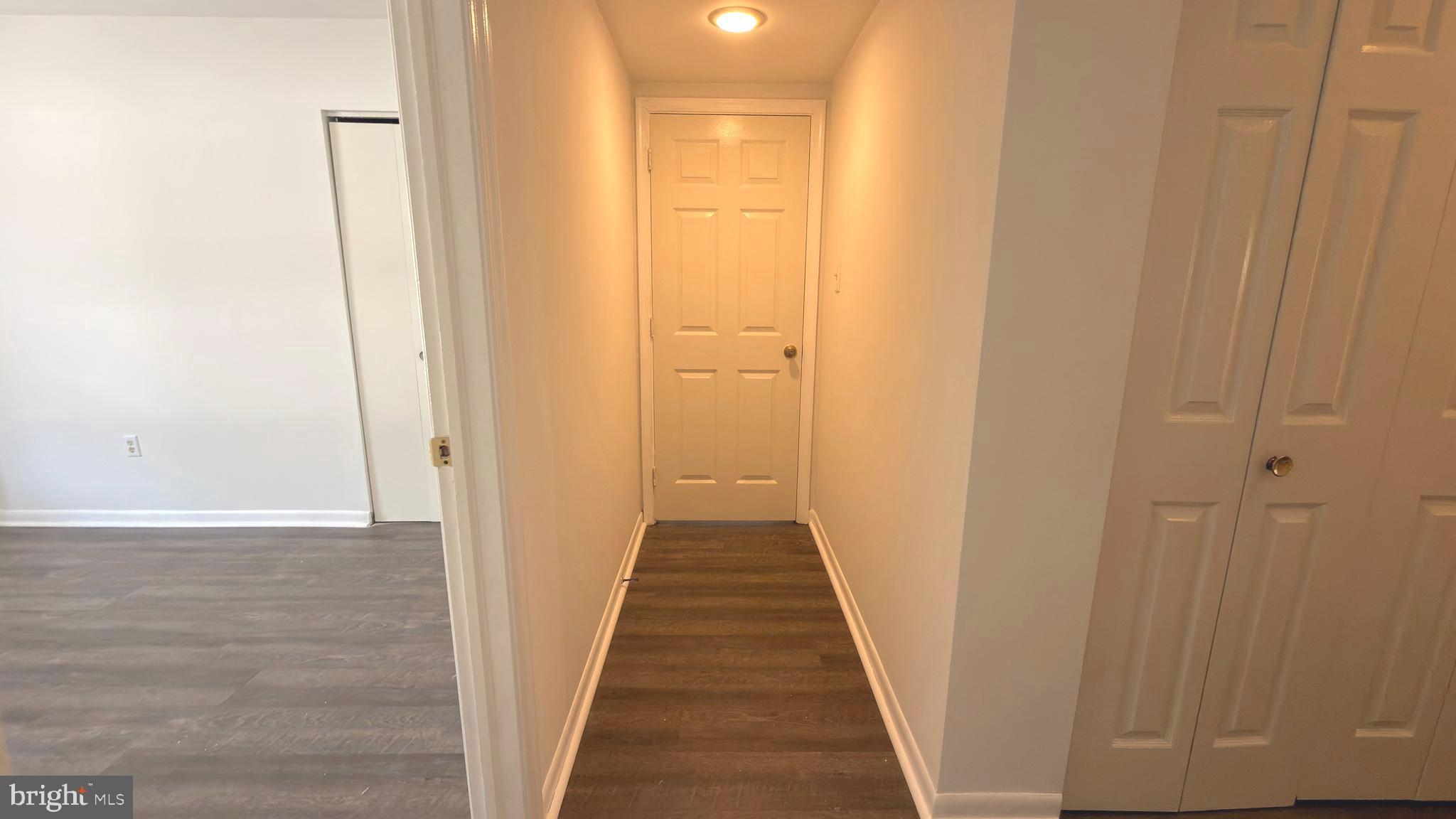 VALLEY STREAM - Residential