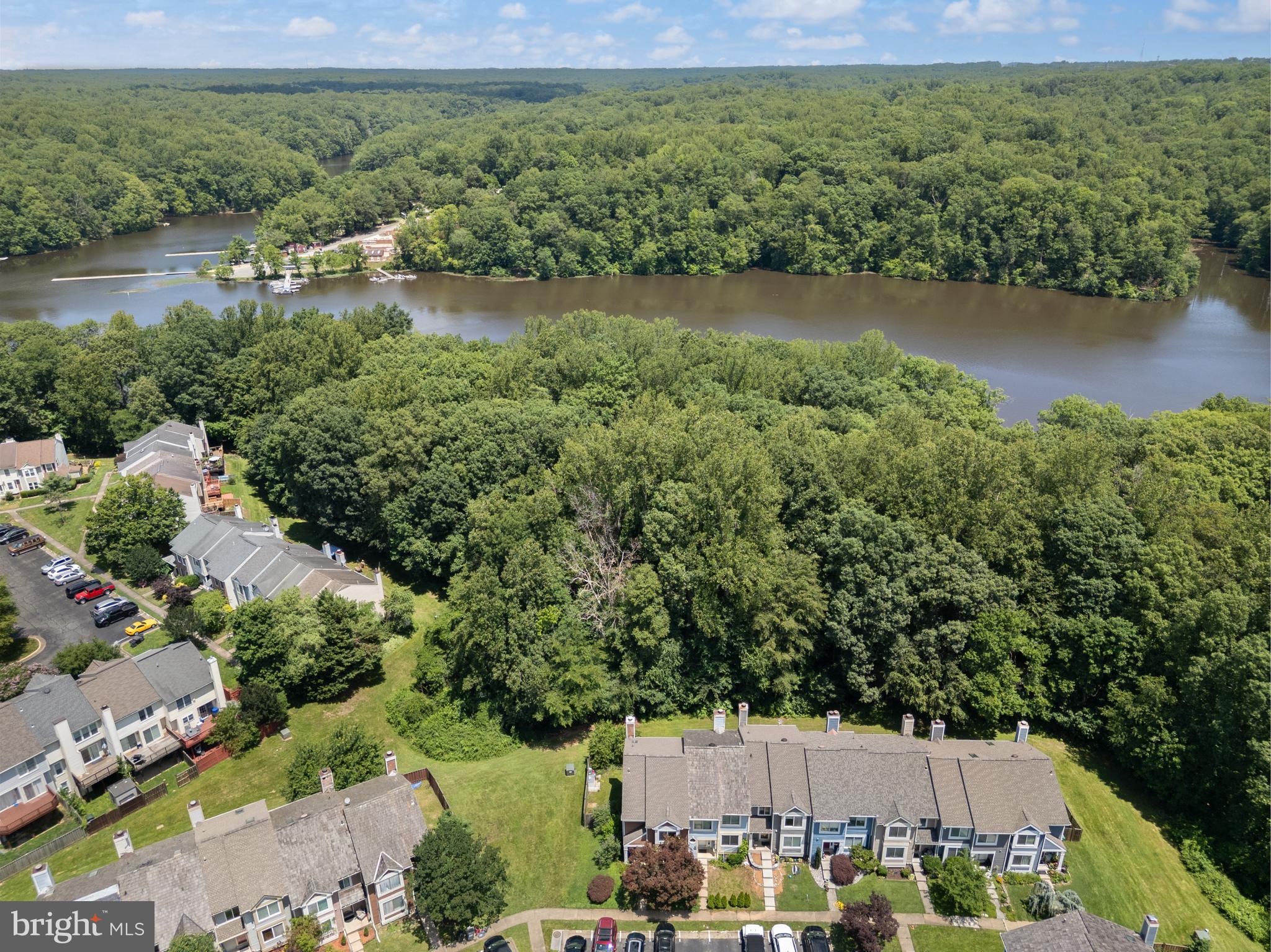 3086 BRIDGETON COURT