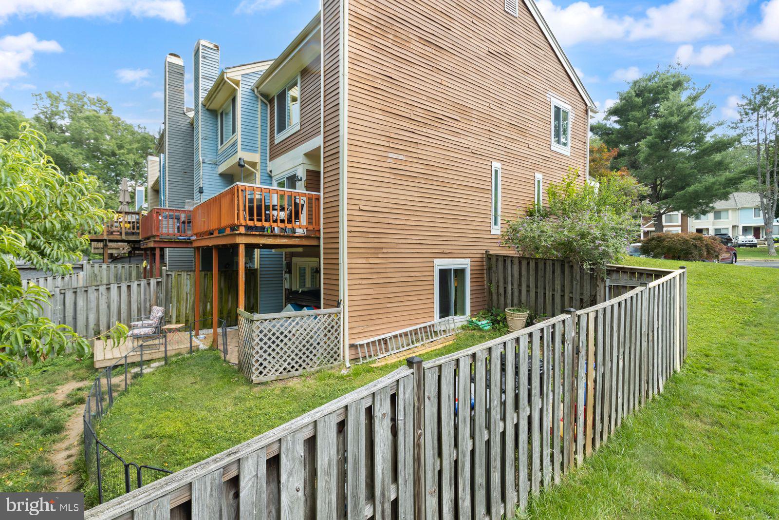 3086 BRIDGETON COURT