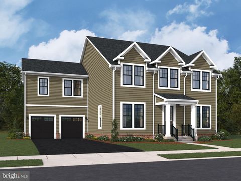 2611 BLUE RIDGE AVENUE MARSHALL VA 20115