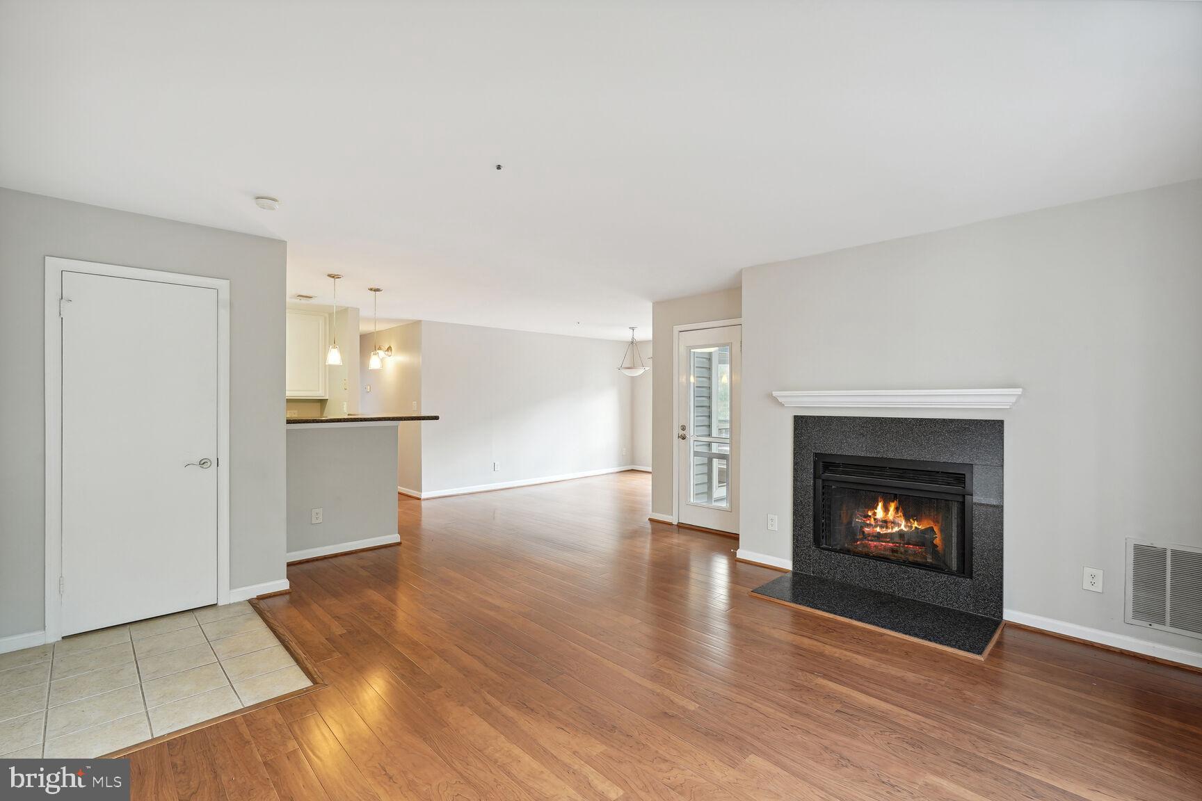 FOUR WINDS AT OAKTON - Residential