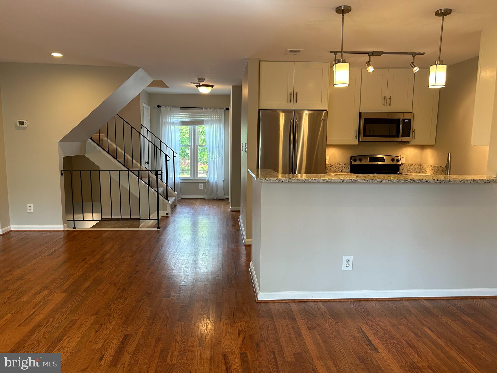 DUNDREE HILL - Residential Lease