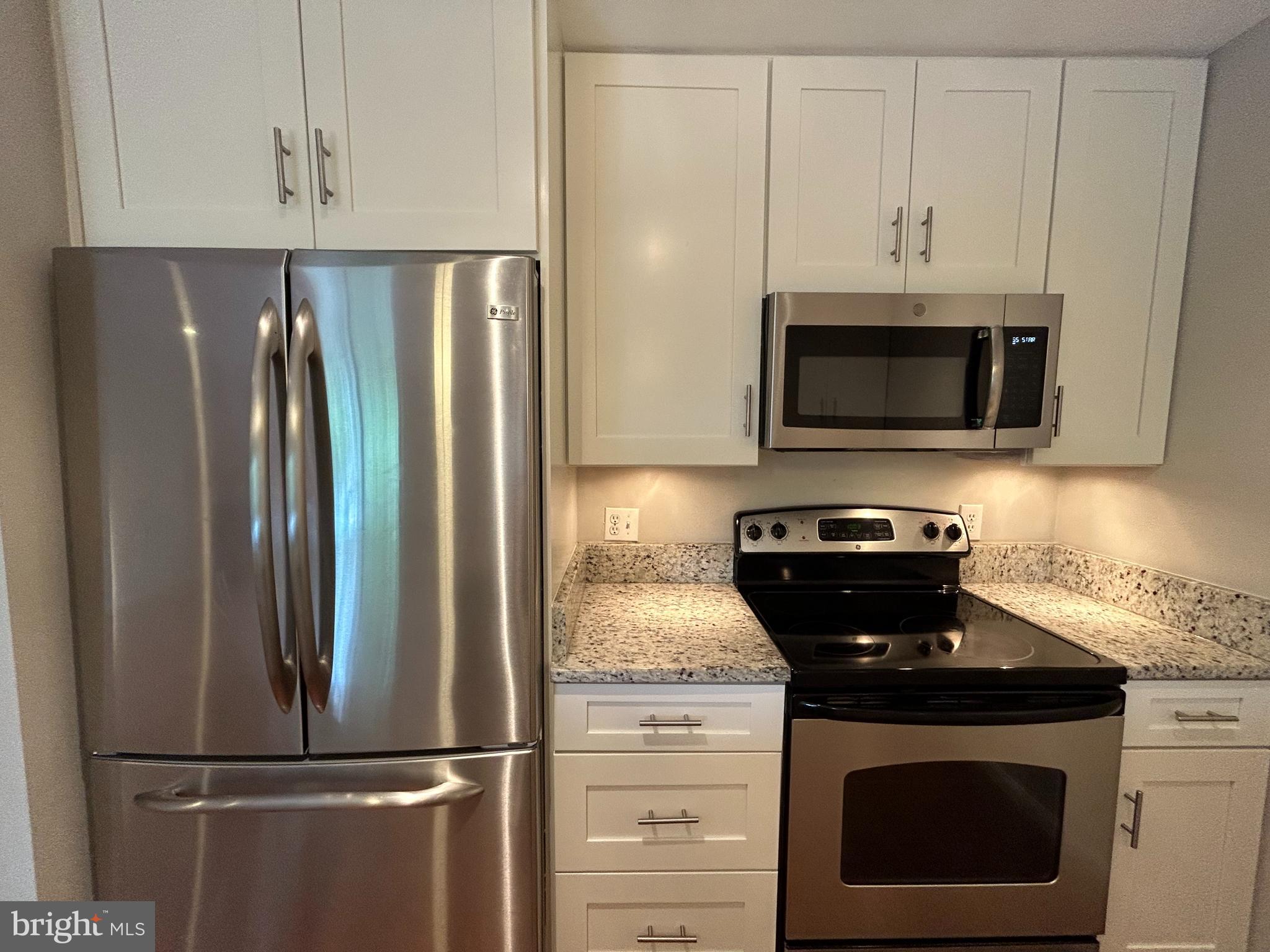 DUNDREE HILL - Residential Lease