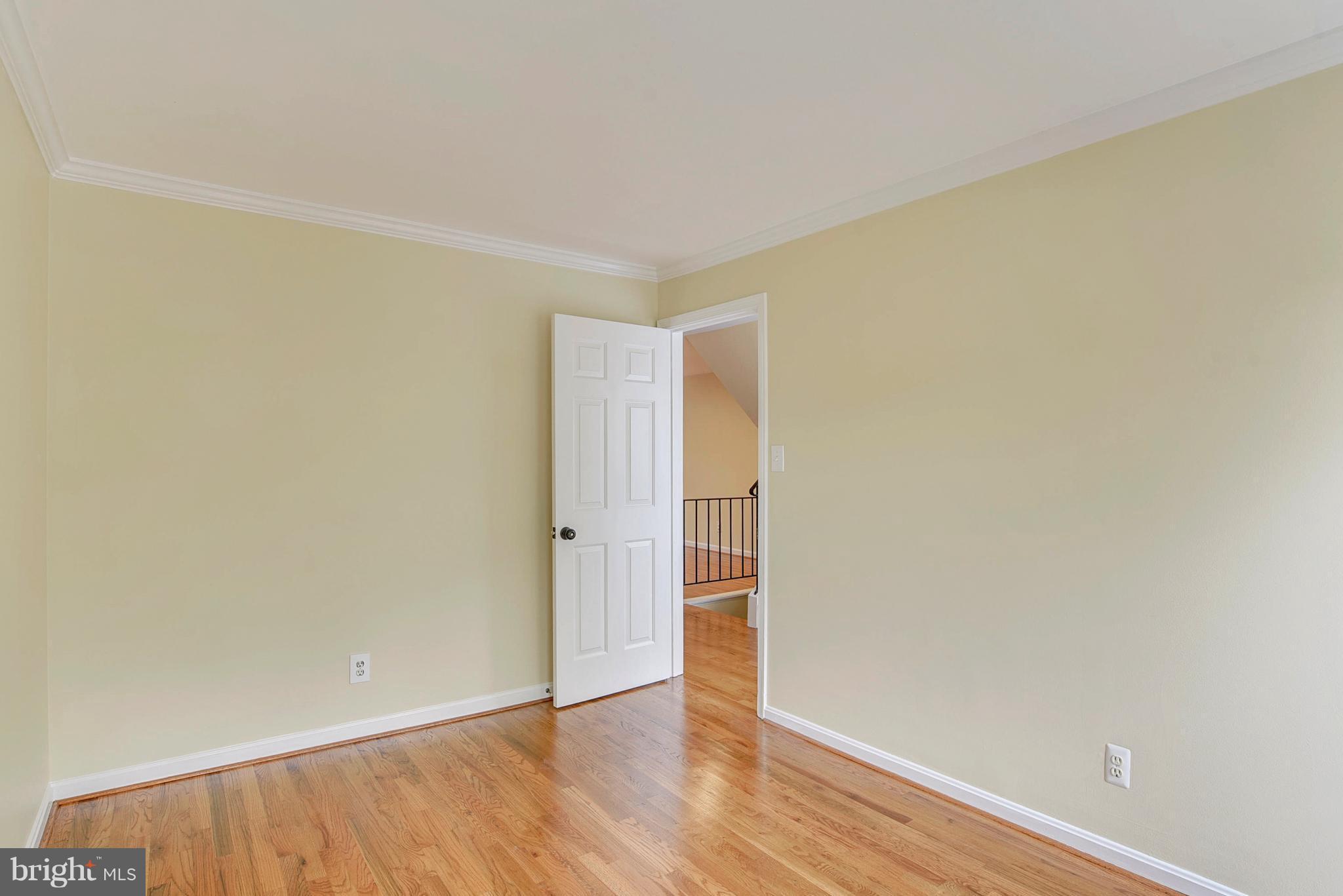 DUNDREE HILL - Residential Lease