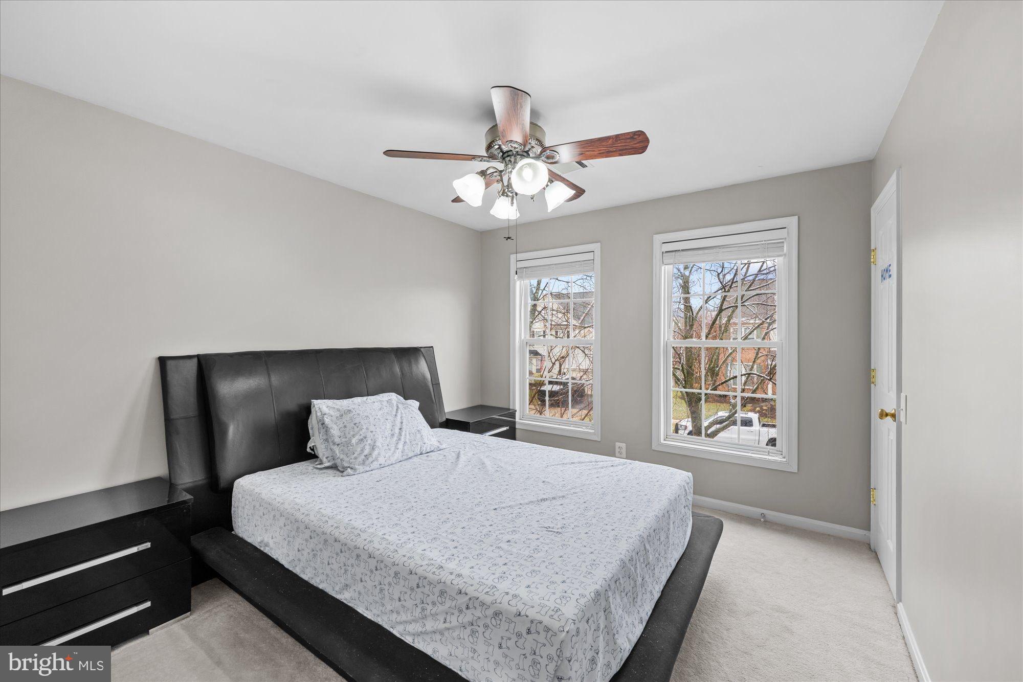 SOUTH RIDING - Residential