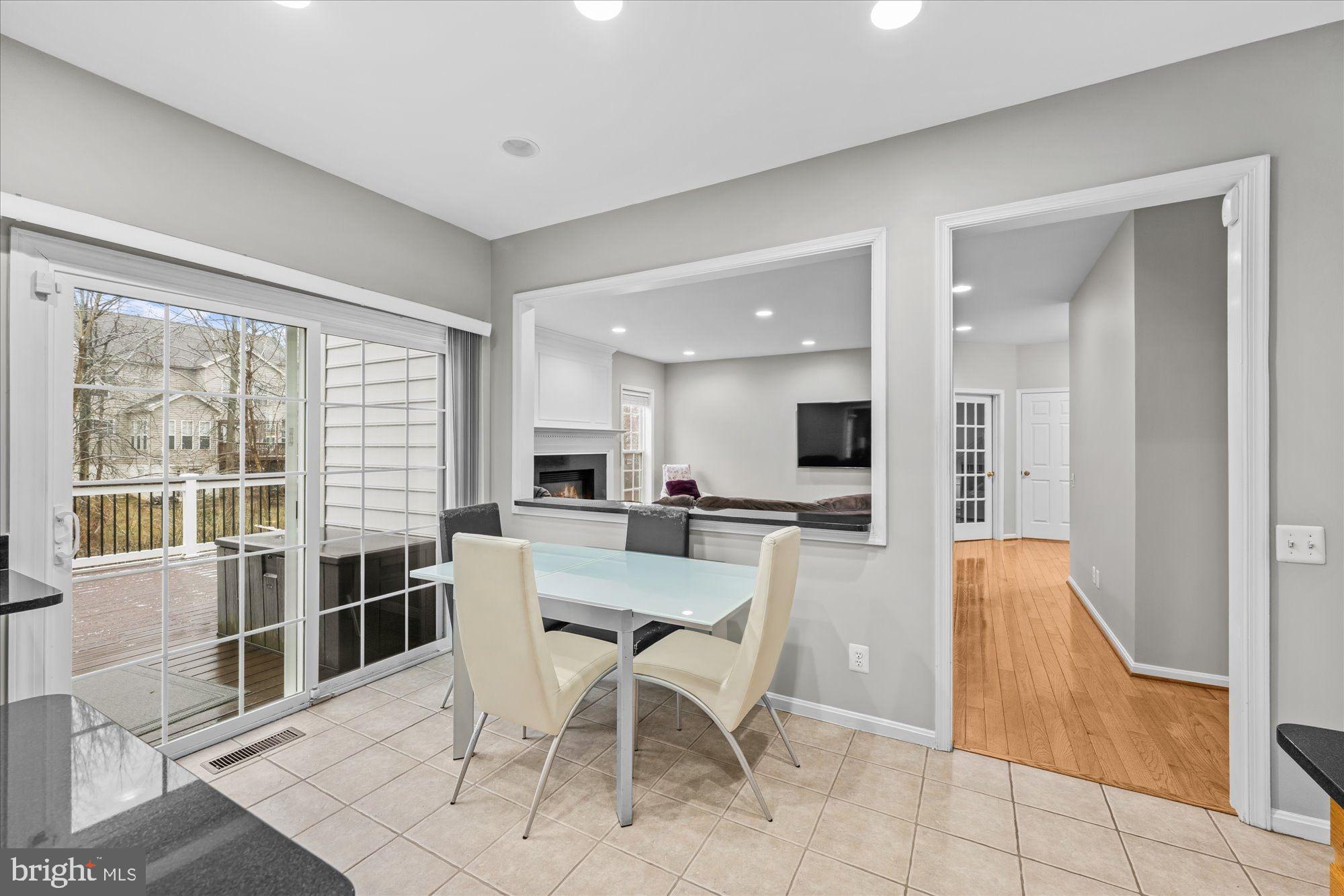 SOUTH RIDING - Residential