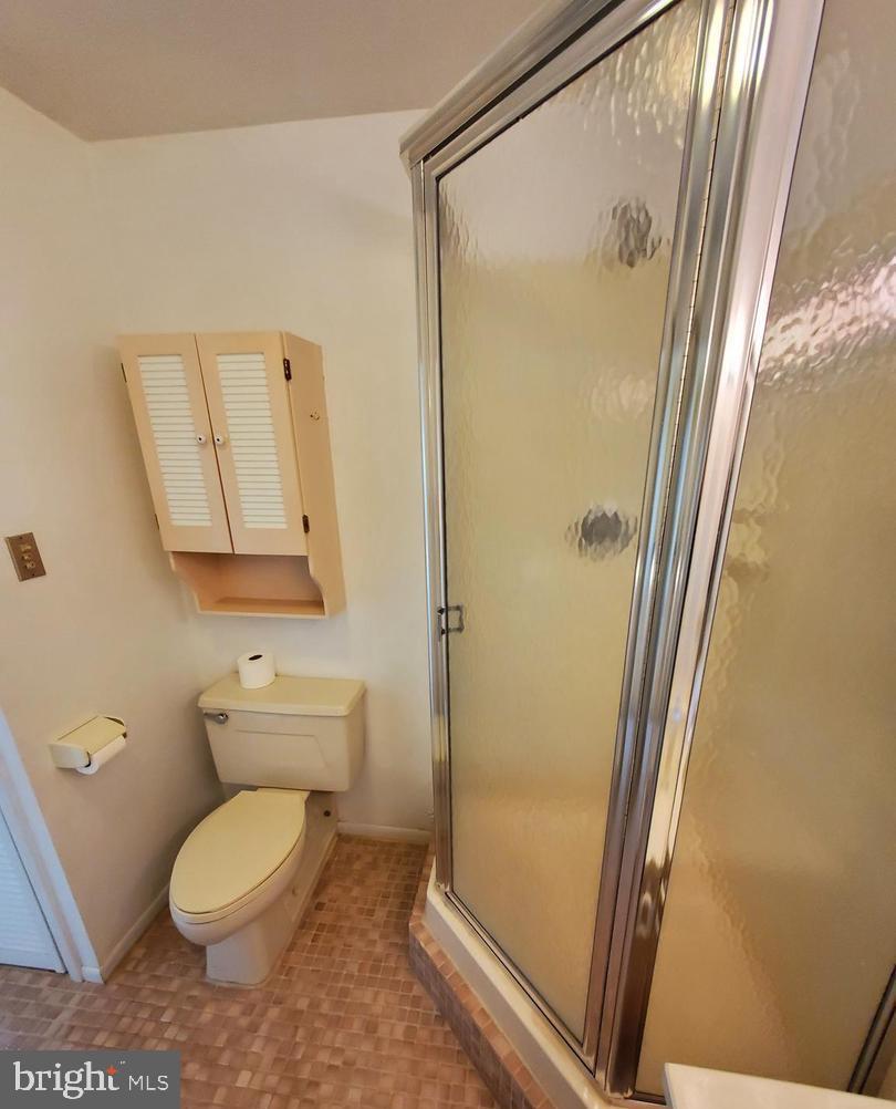 HUMMINGBIRD HILL - Residential Lease