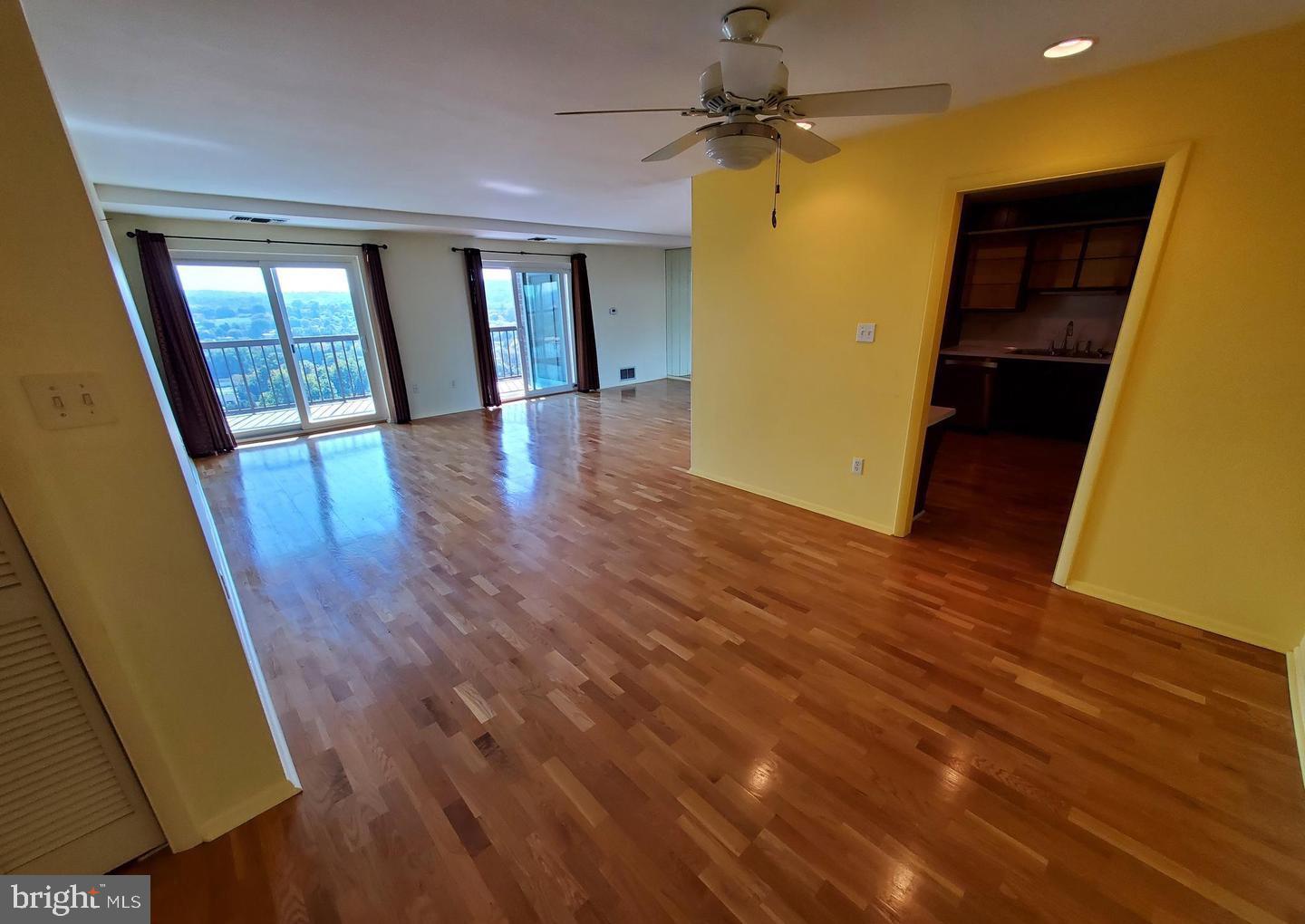 HUMMINGBIRD HILL - Residential Lease