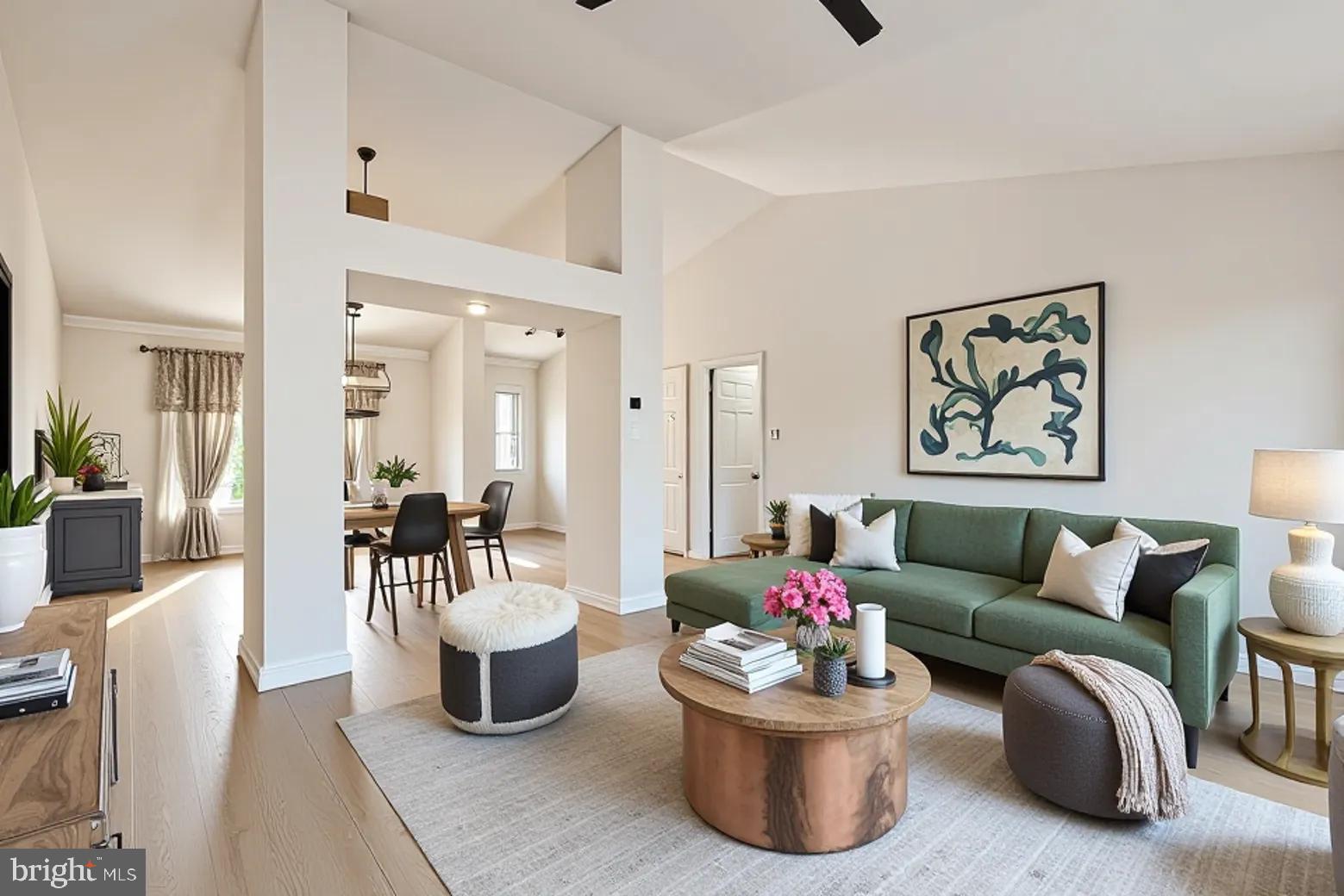 COUNTRY CLUB MANOR - Residential