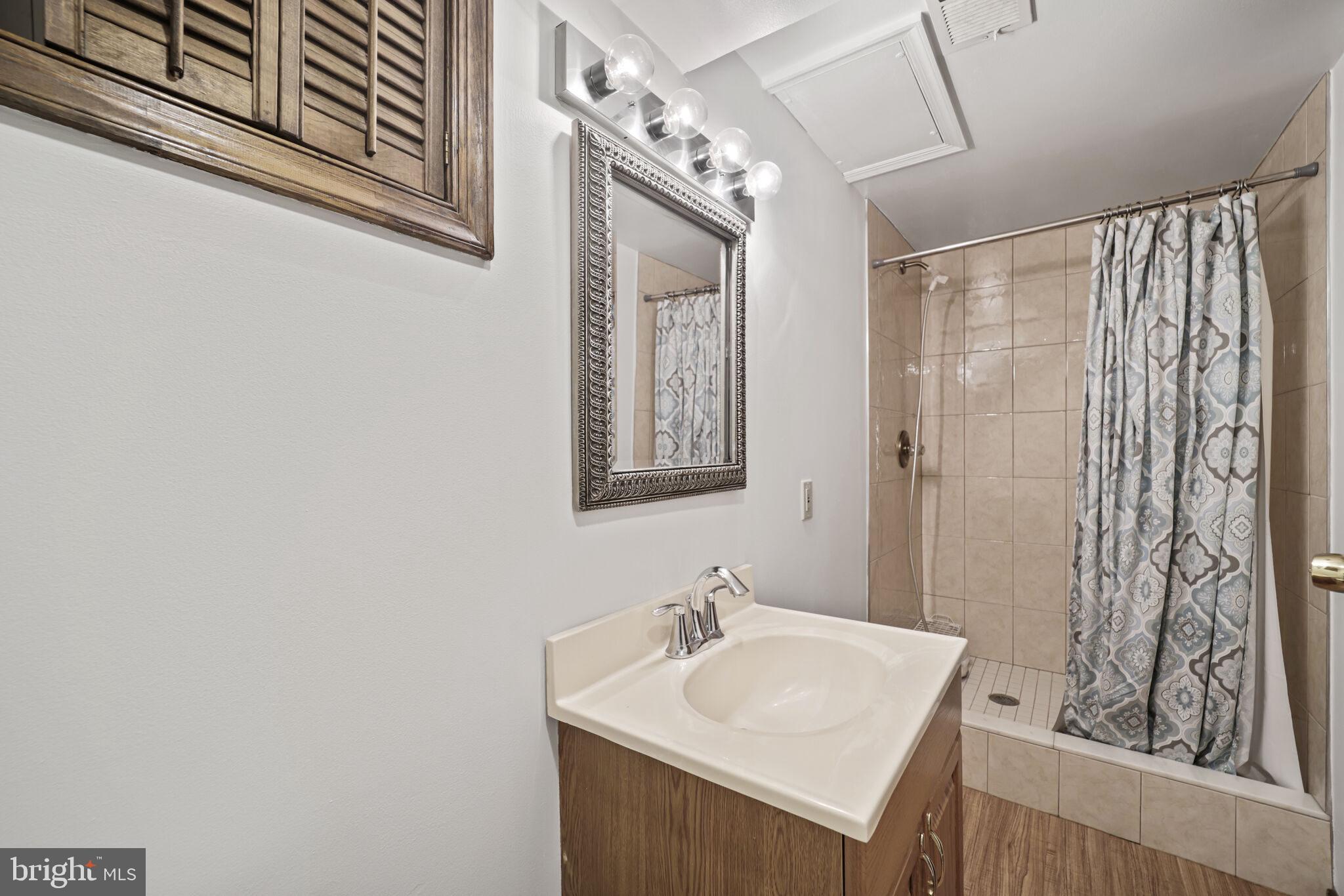 BETHESDA - Residential Lease