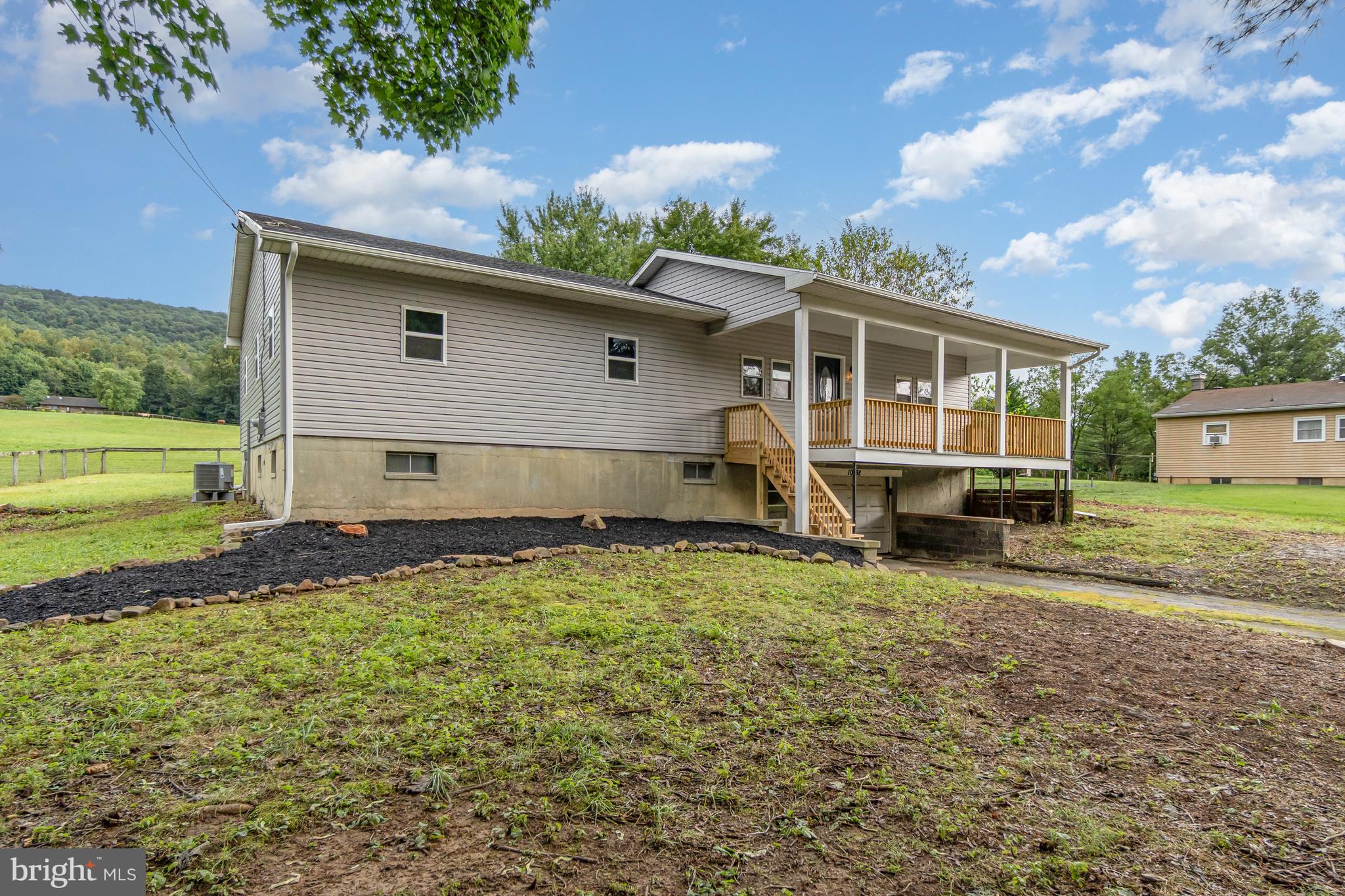 10438 MOUNTAIN ROAD