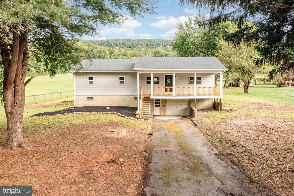 Photo of 10438 Mountain Road, GRANTVILLE, PA 17028 (MLS # PALN2022374)