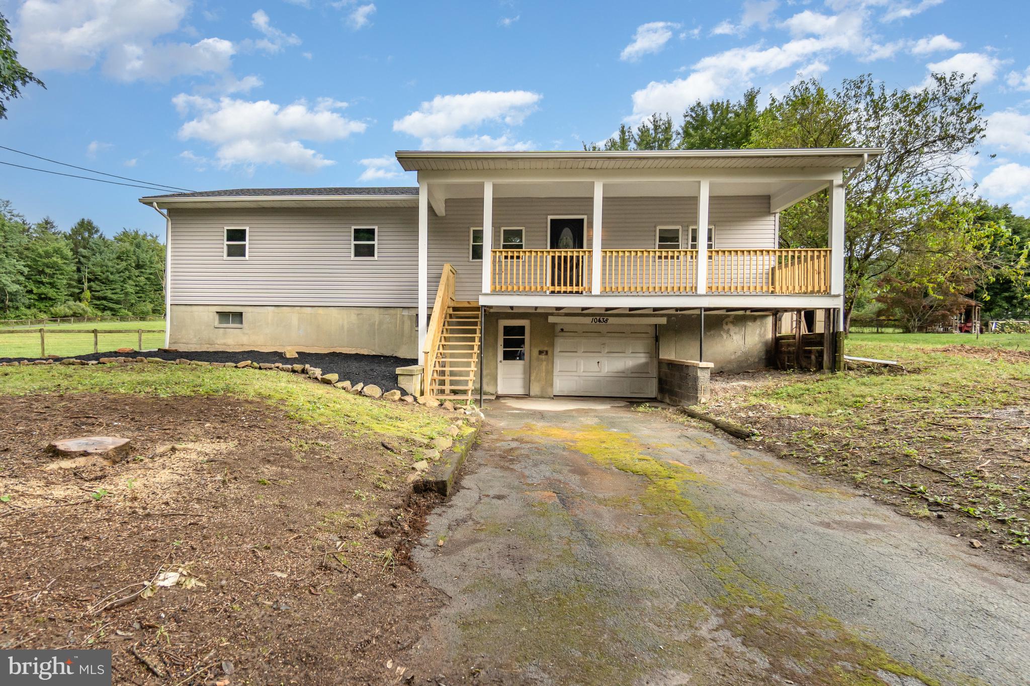 10438 MOUNTAIN ROAD