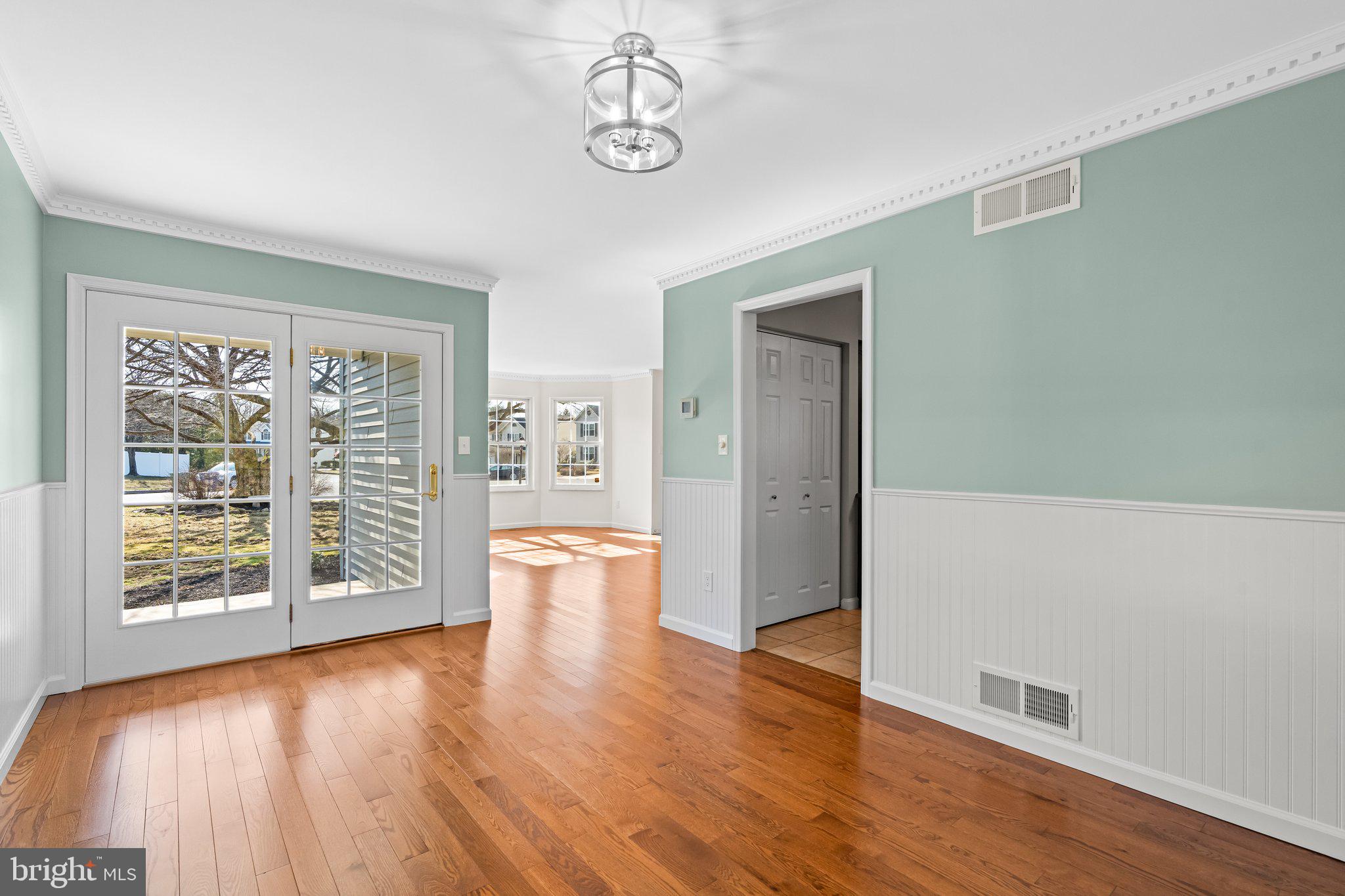 HUNTERS RUN - Residential