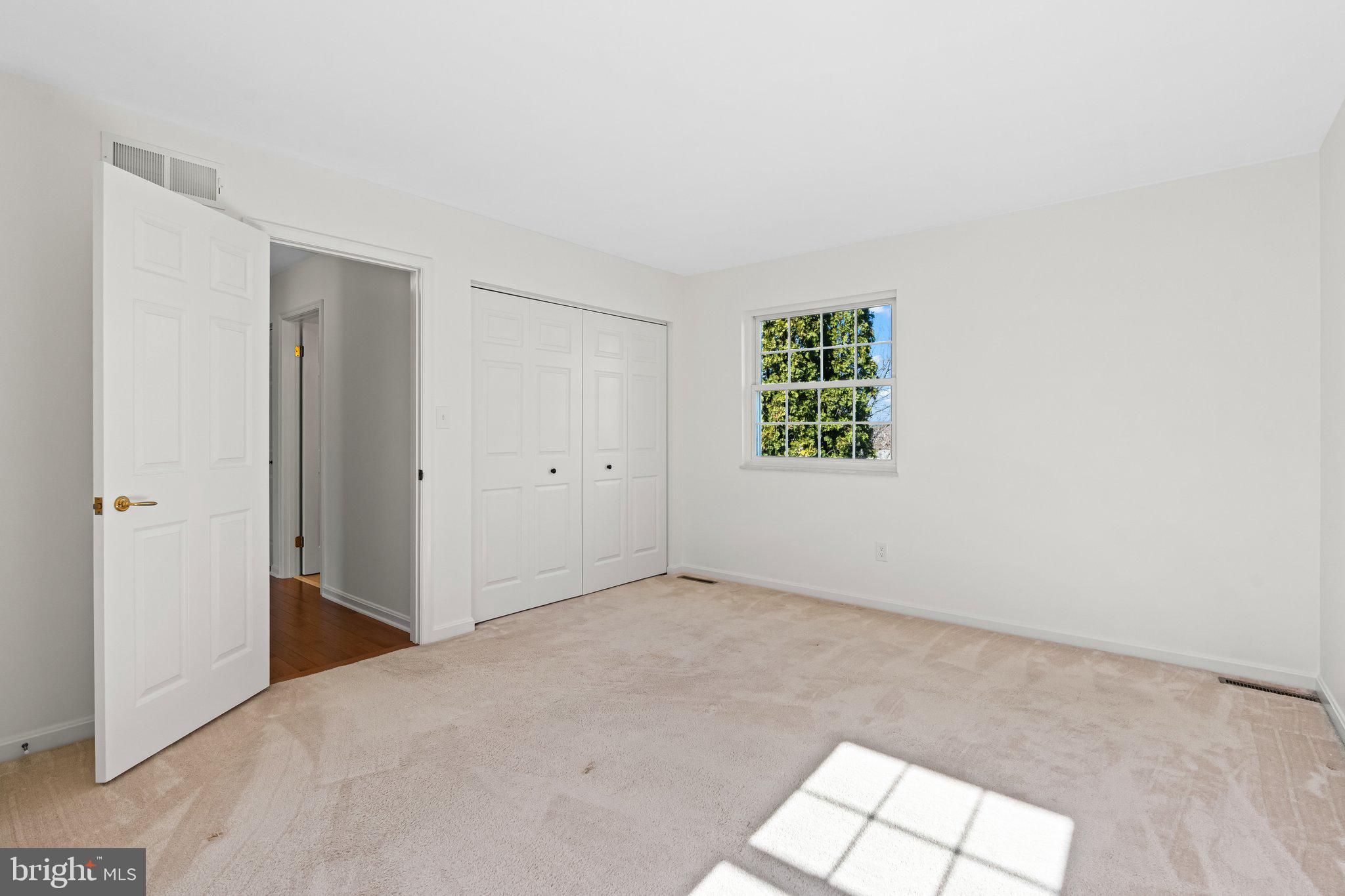 HUNTERS RUN - Residential