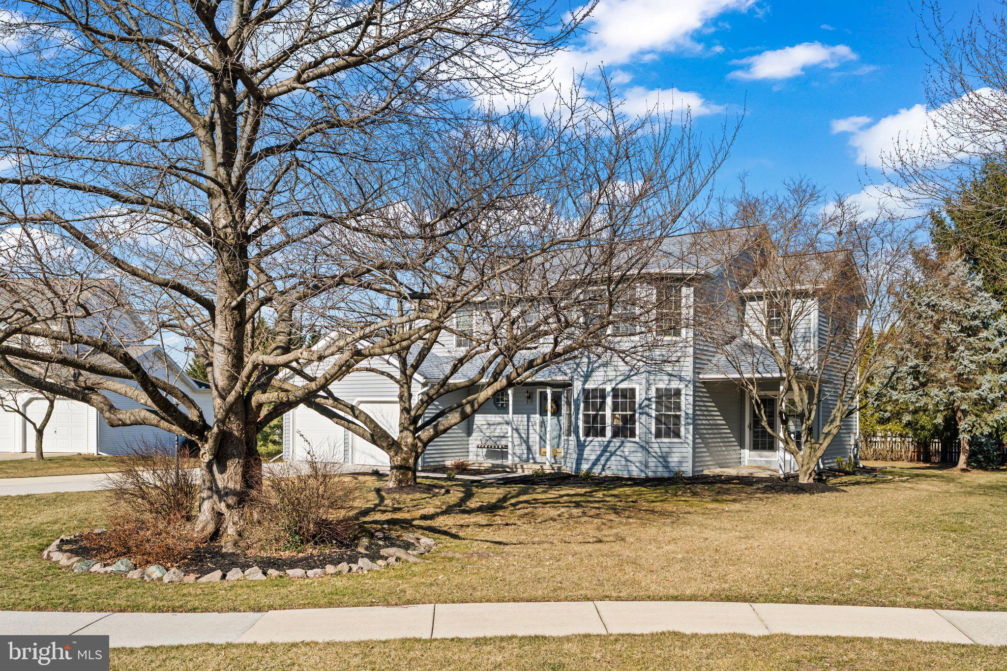 HUNTERS RUN - Residential