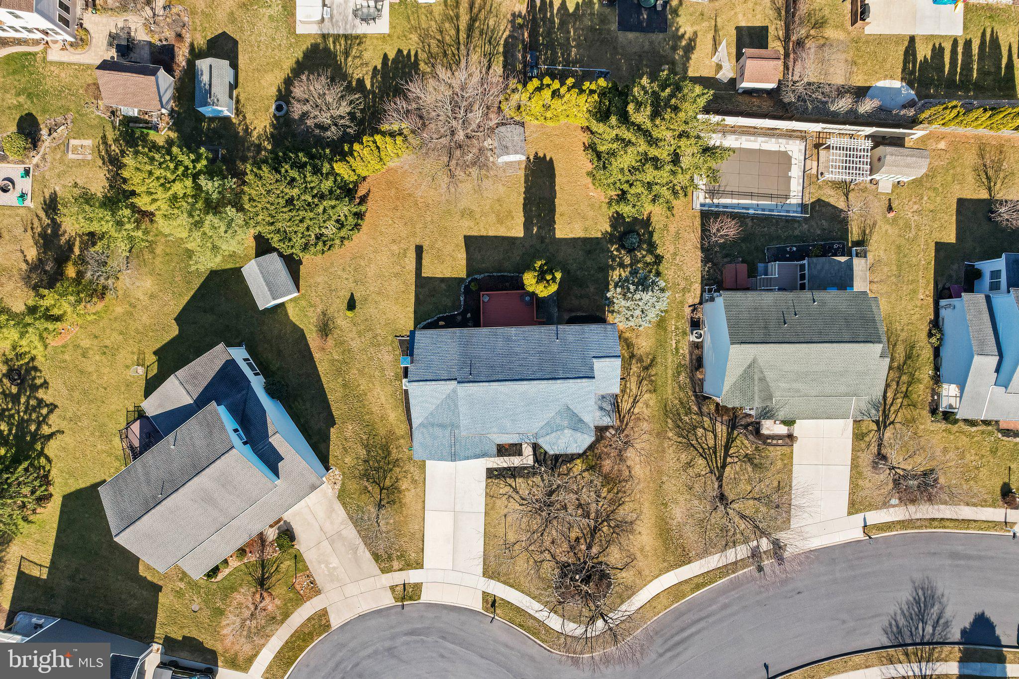 HUNTERS RUN - Residential