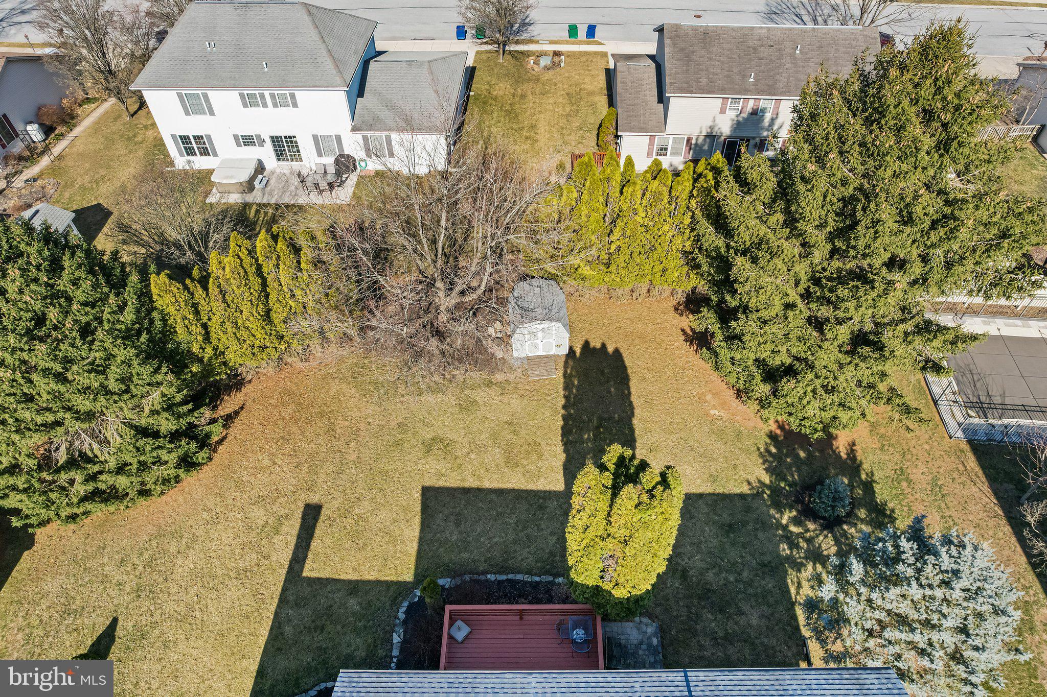 HUNTERS RUN - Residential