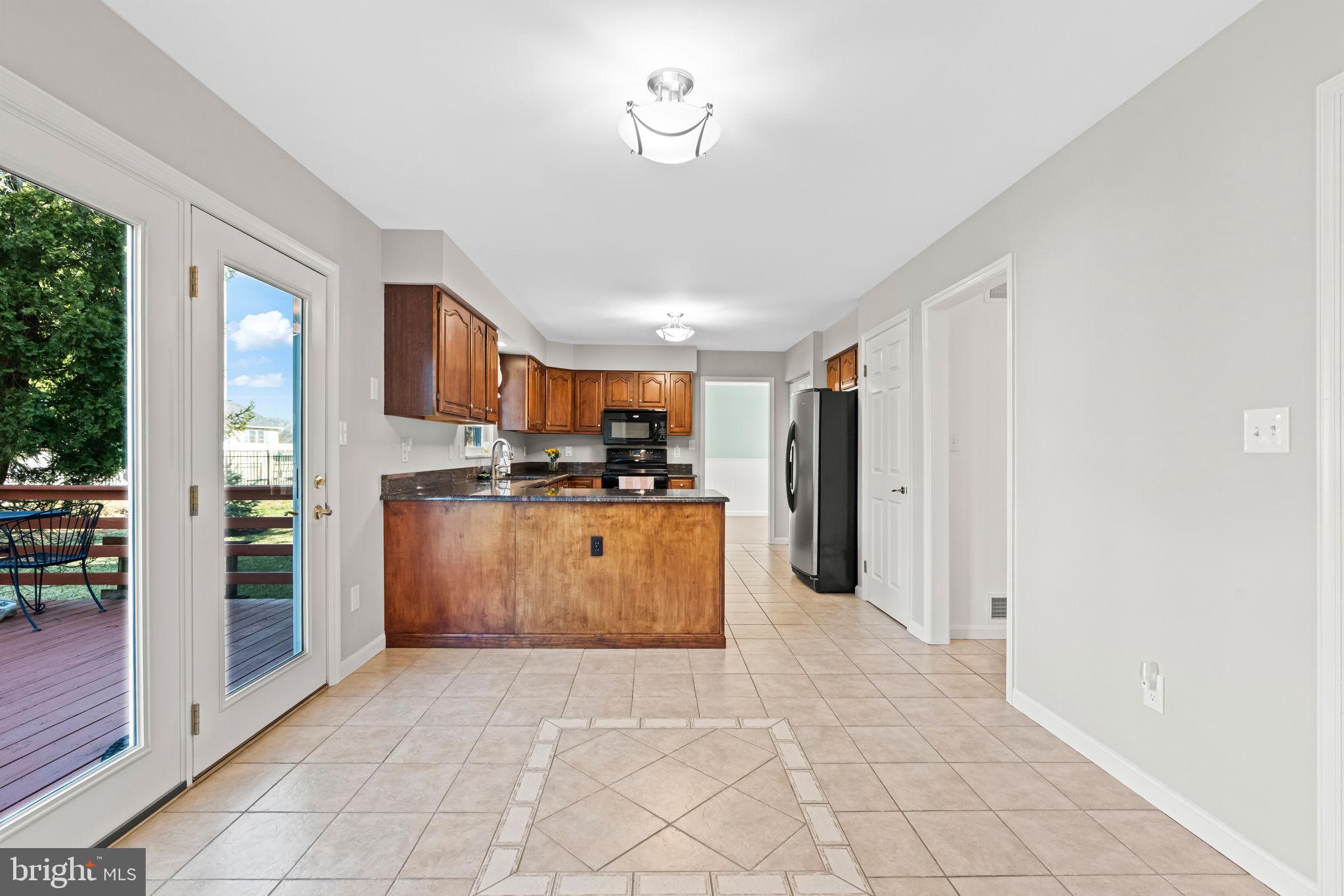 HUNTERS RUN - Residential