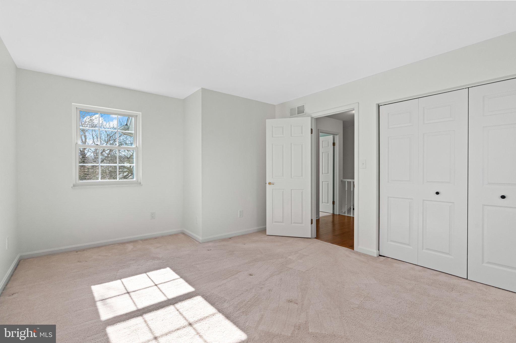 HUNTERS RUN - Residential