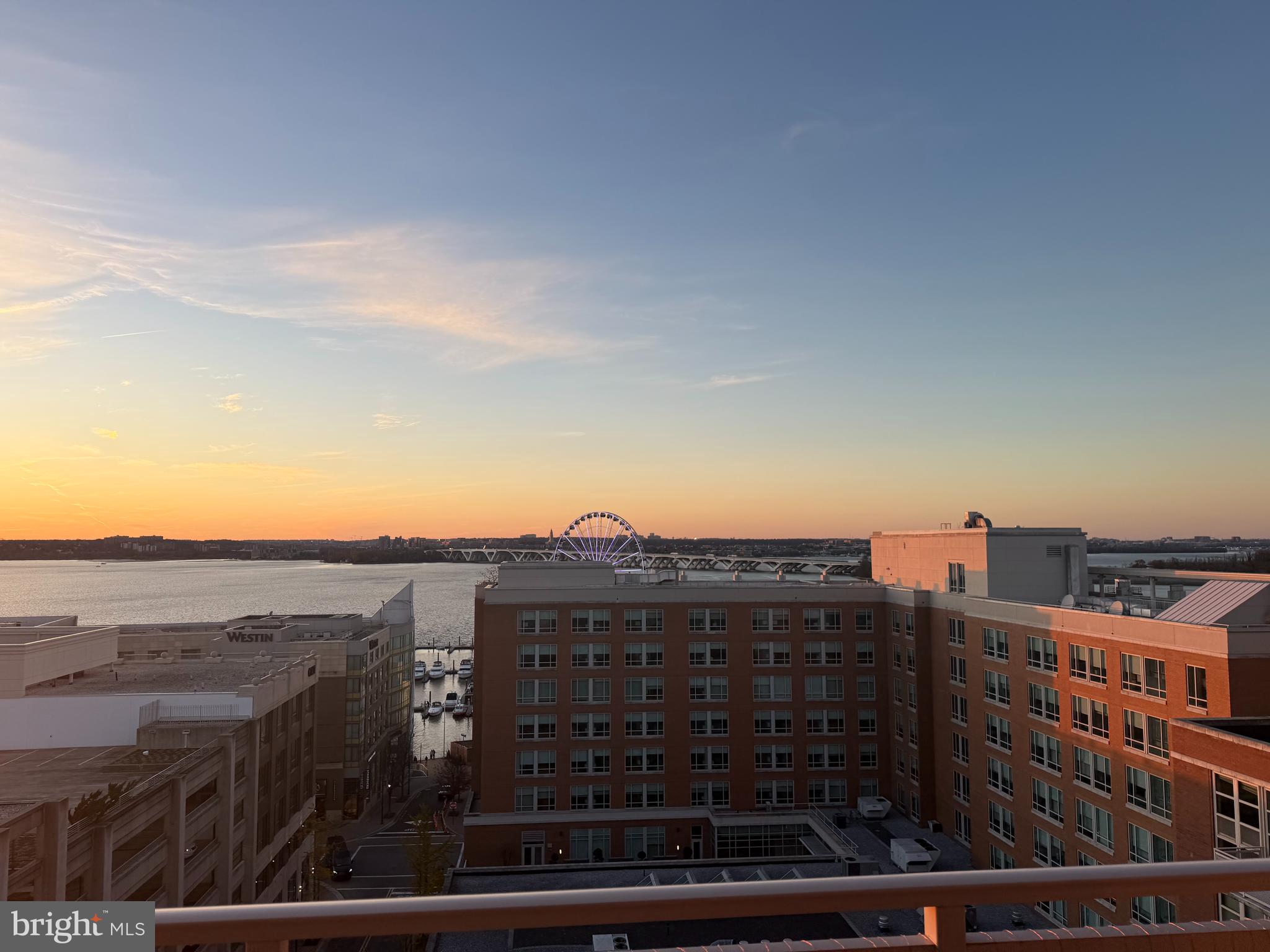NATIONAL HARBOR - Residential Lease