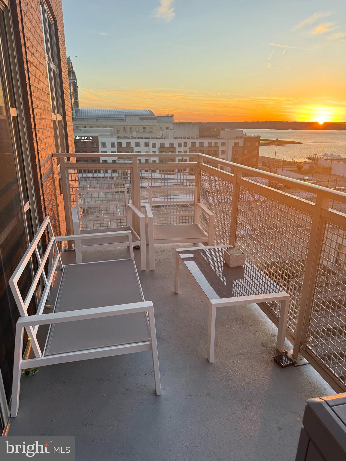 NATIONAL HARBOR - Residential Lease