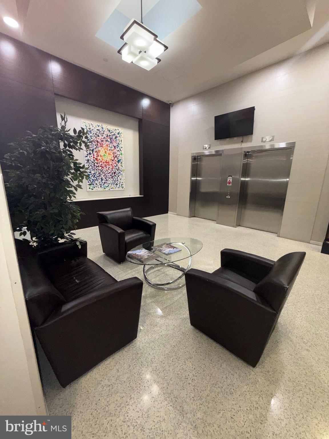 NATIONAL HARBOR - Residential Lease