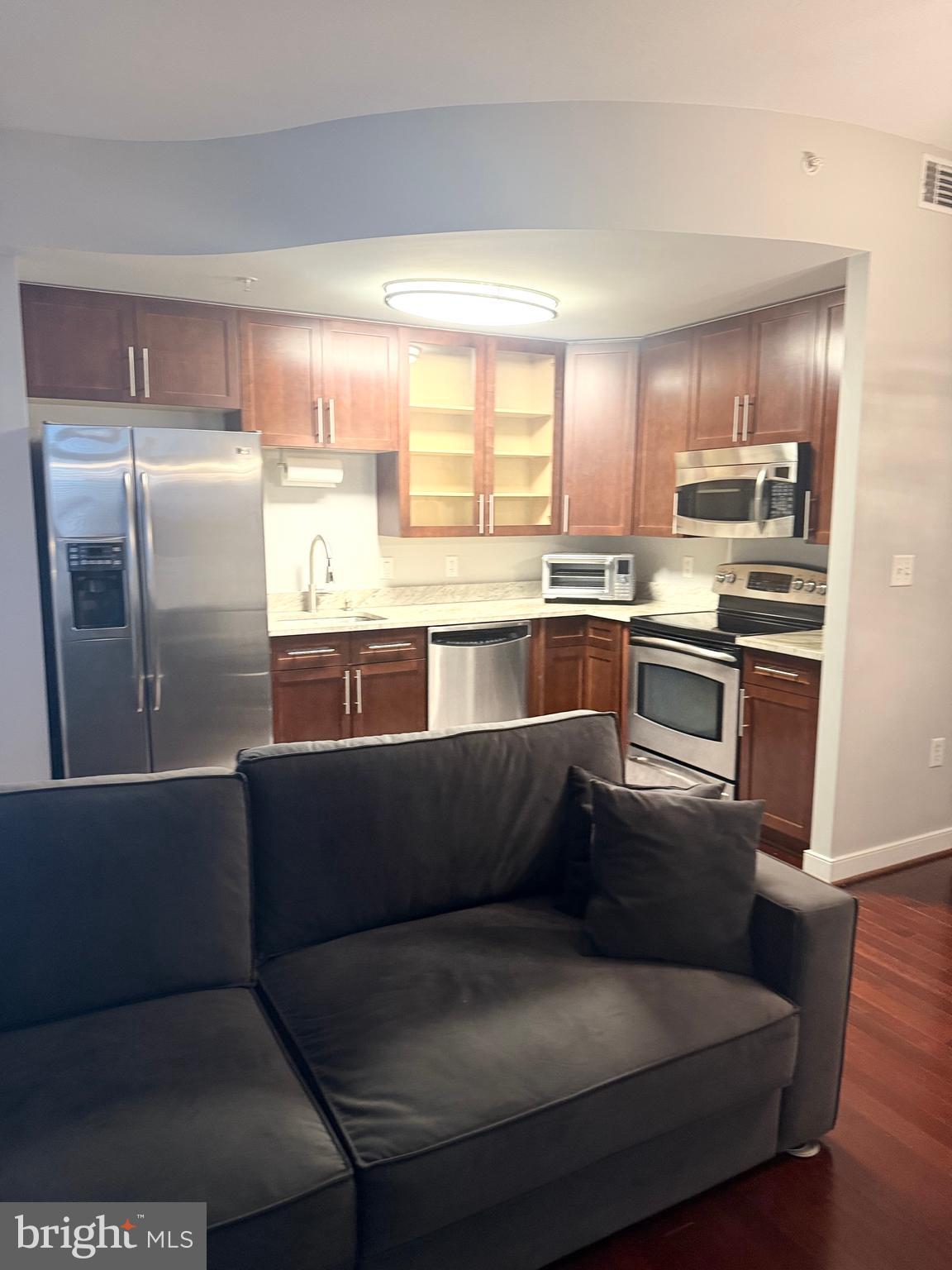 NATIONAL HARBOR - Residential Lease