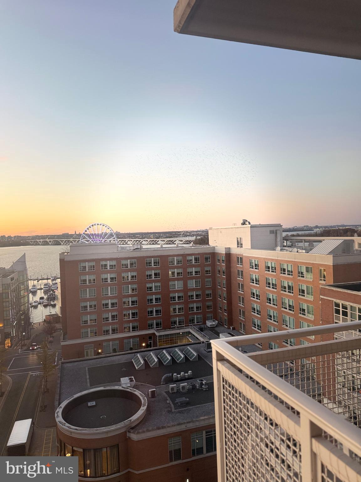 NATIONAL HARBOR - Residential Lease