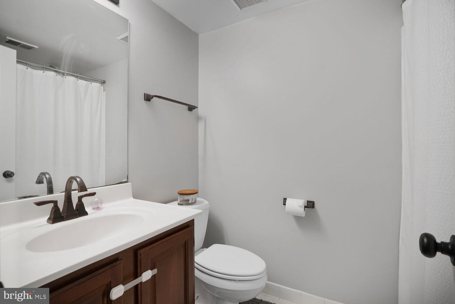 POTOMAC GROVE - Residential