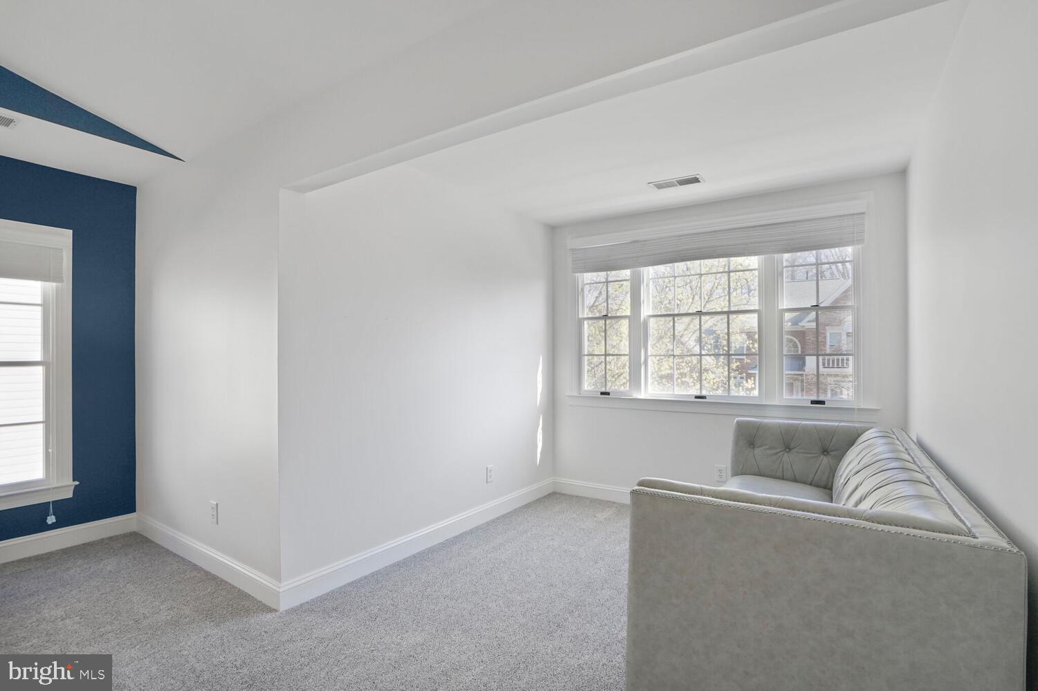 POTOMAC GROVE - Residential