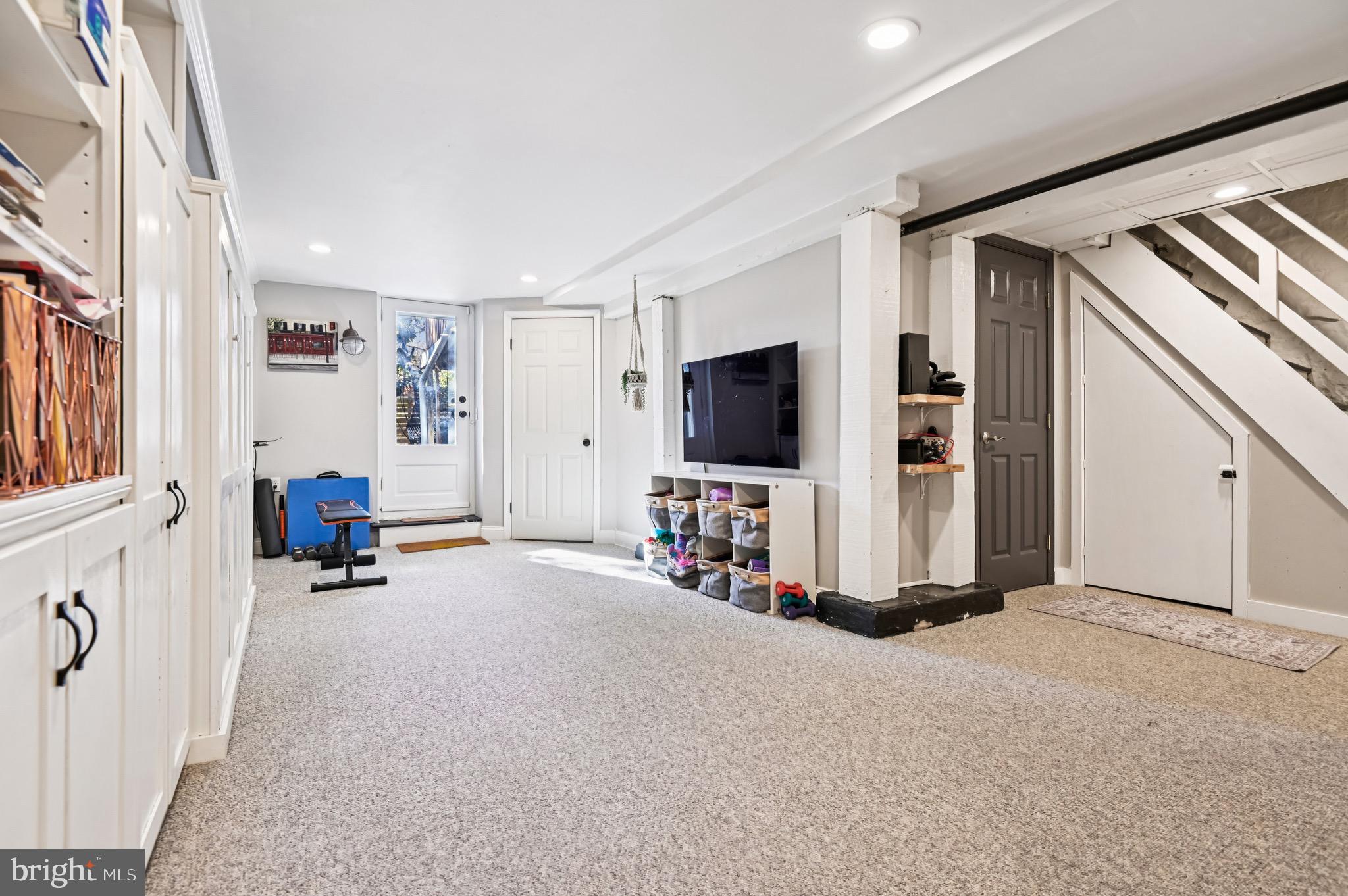 WYMAN PARK HAMPDEN - Residential