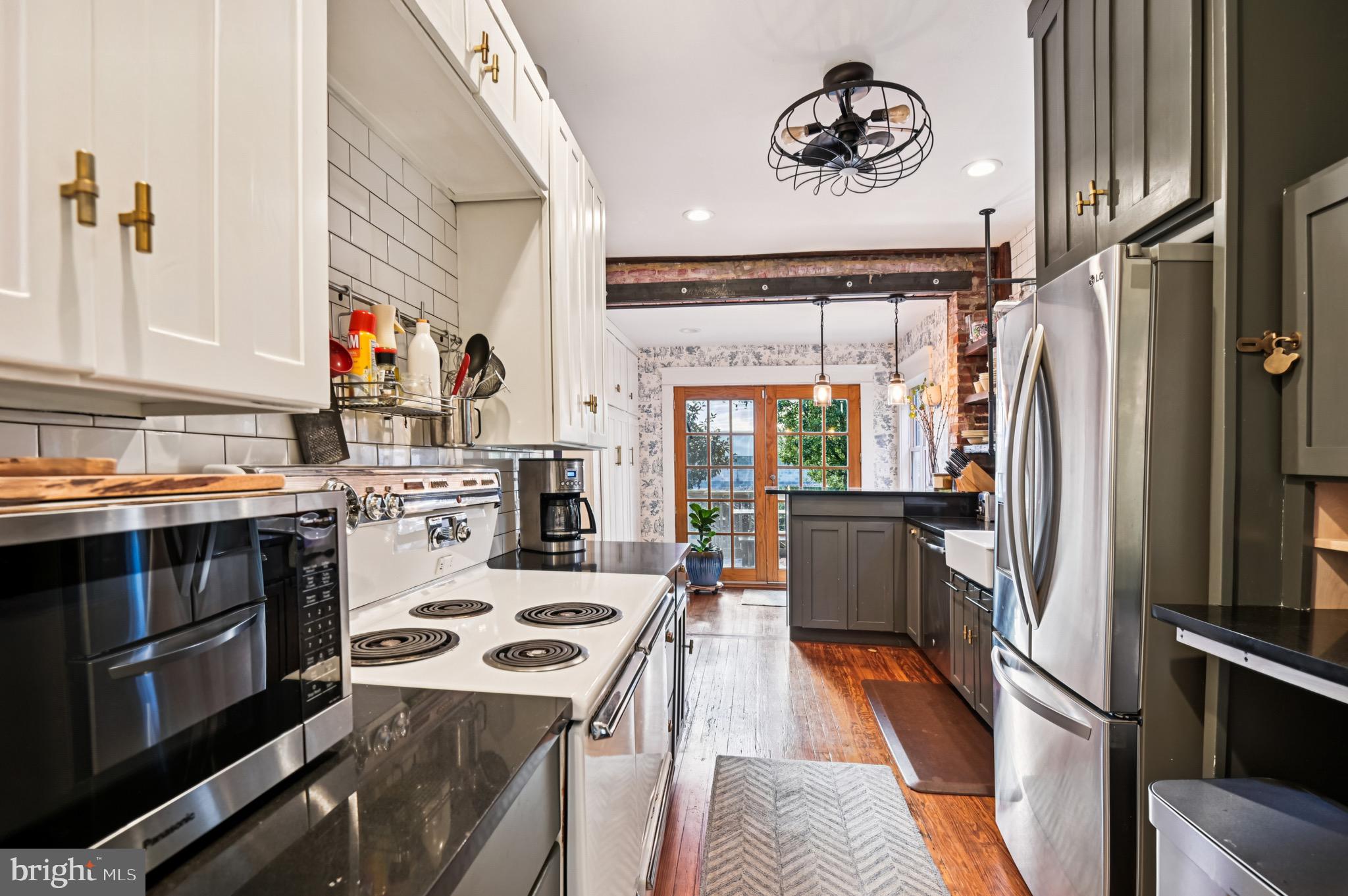 WYMAN PARK HAMPDEN - Residential