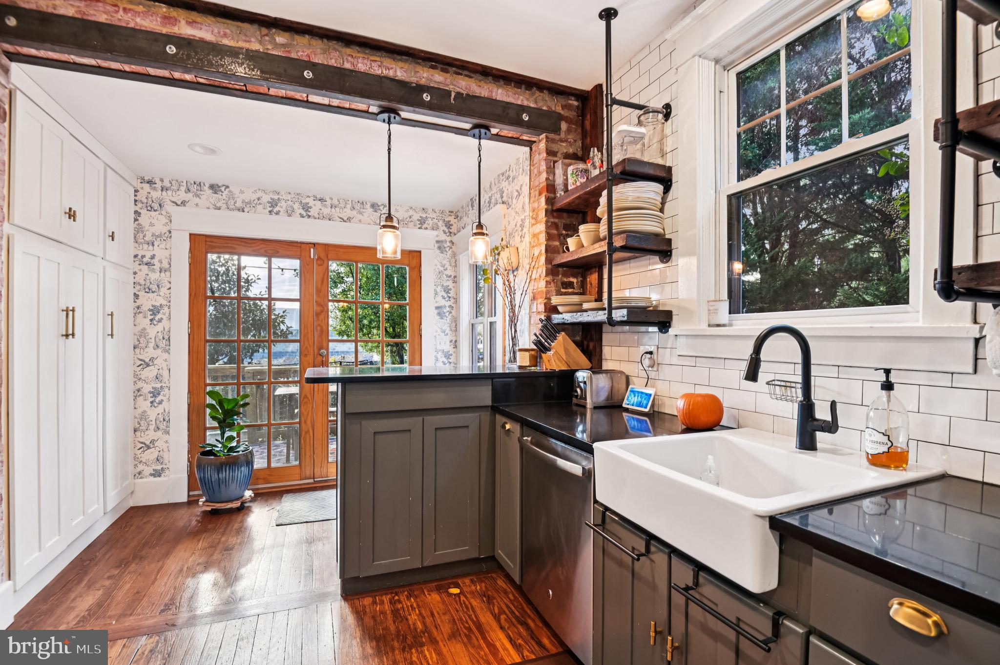 WYMAN PARK HAMPDEN - Residential