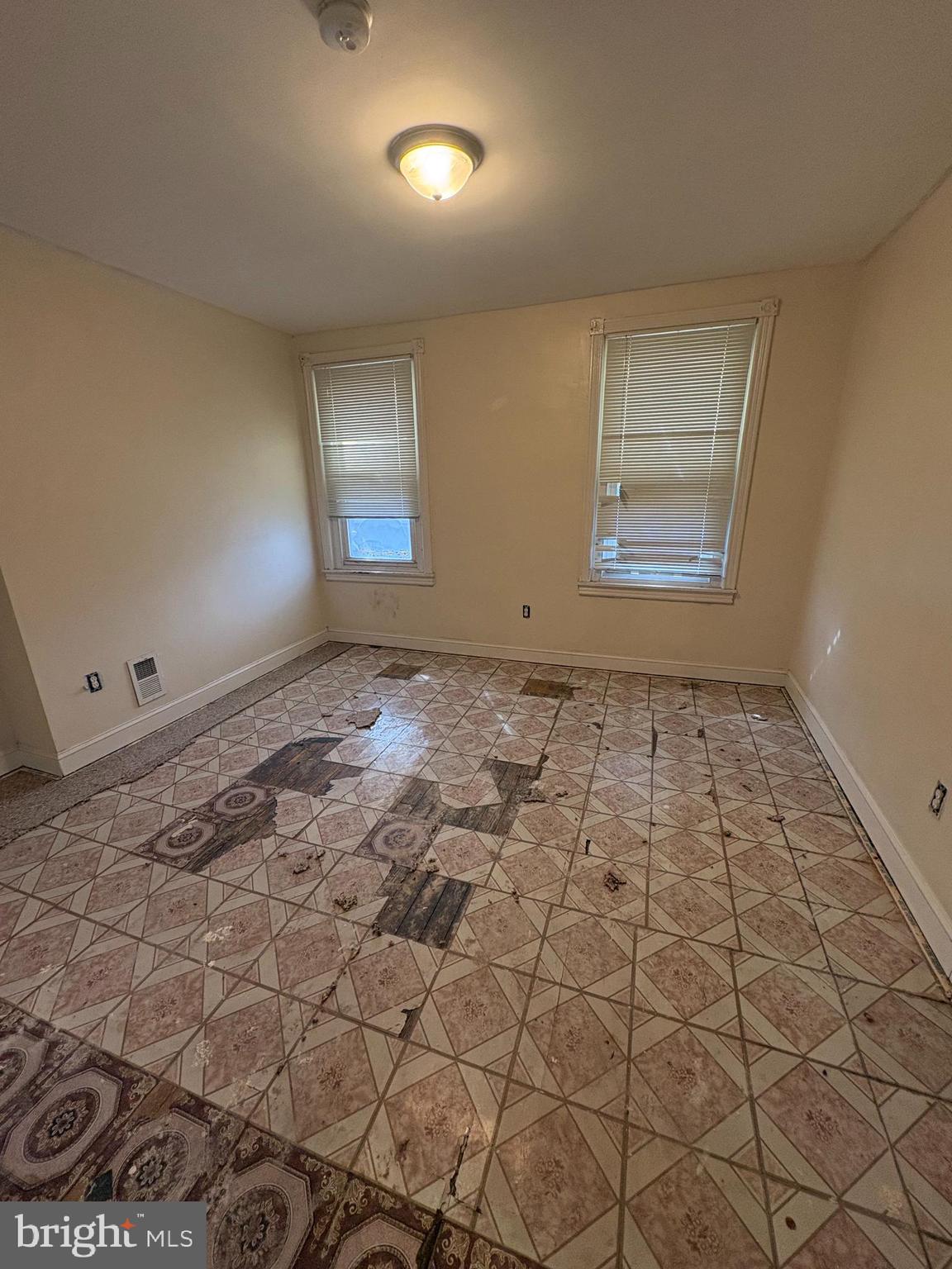 PHILADELPHIA (WEST) - Residential