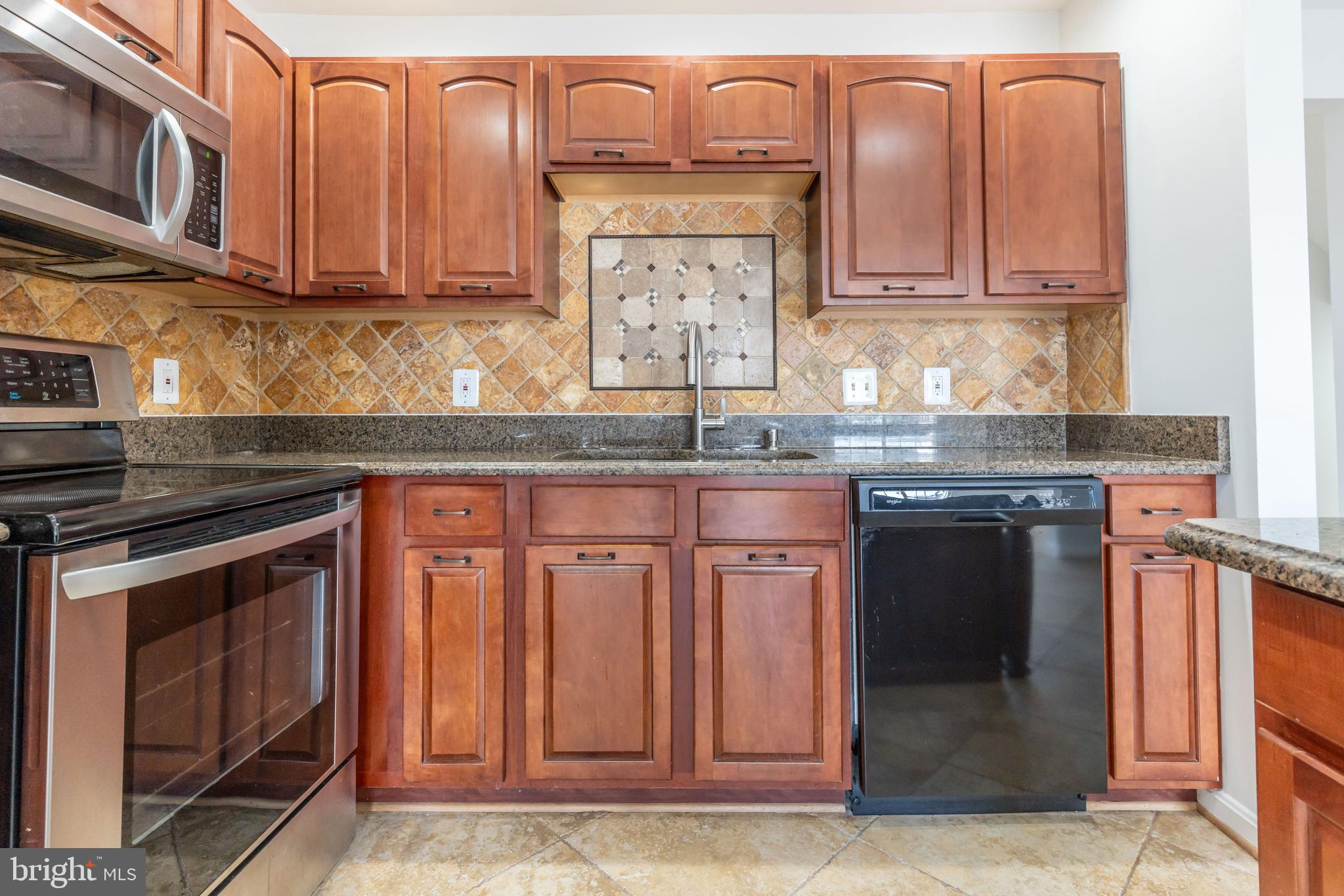 SALEM FIELDS - Residential