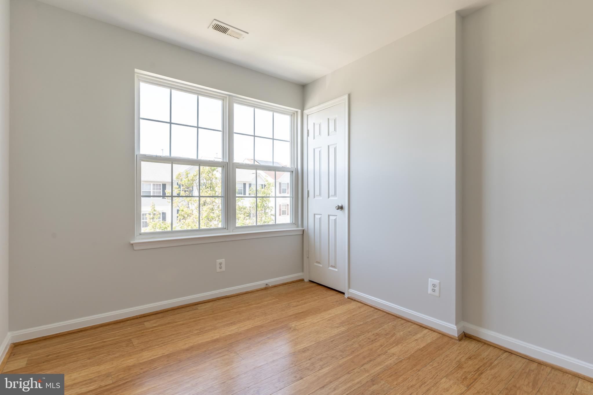 SALEM FIELDS - Residential