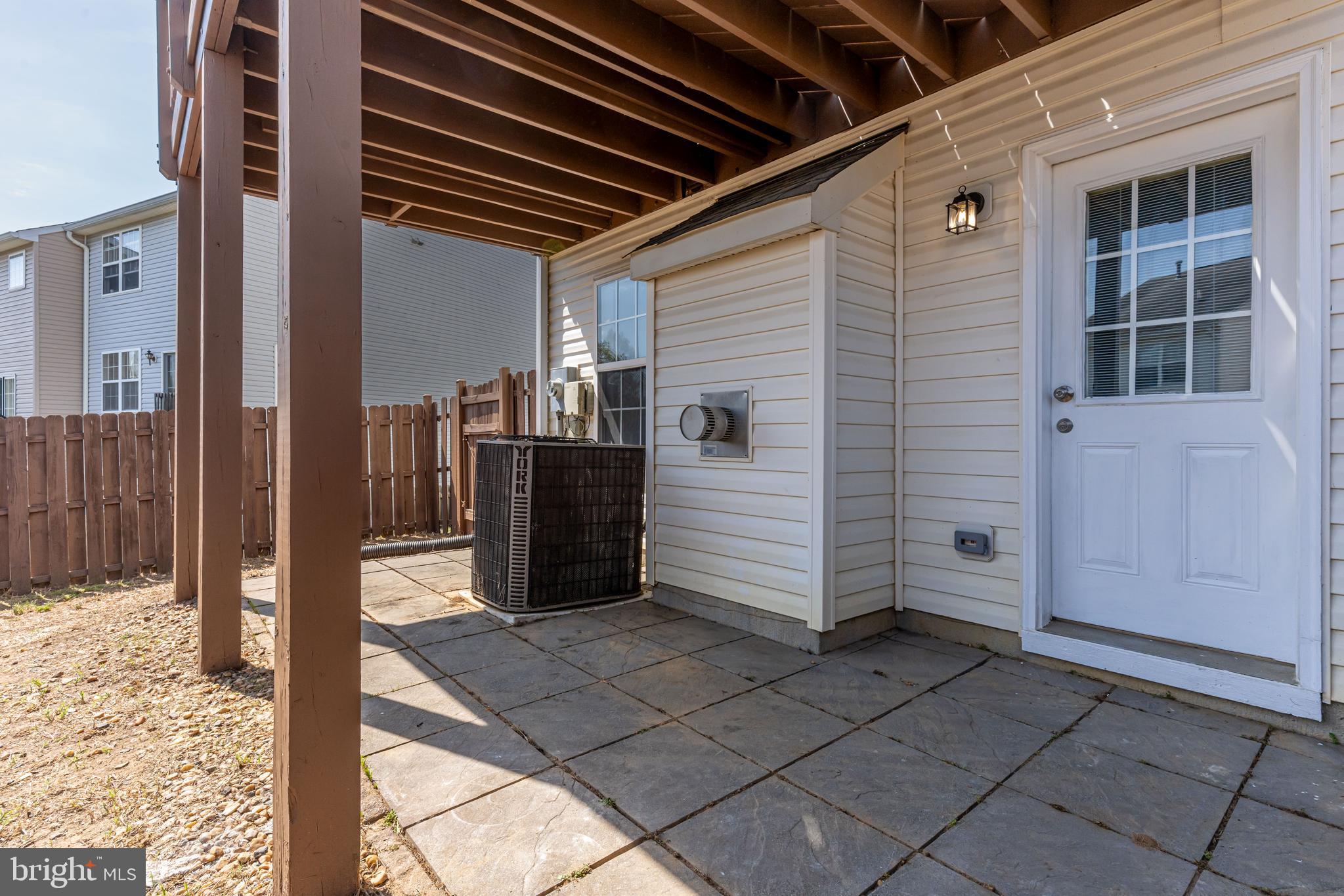 SALEM FIELDS - Residential