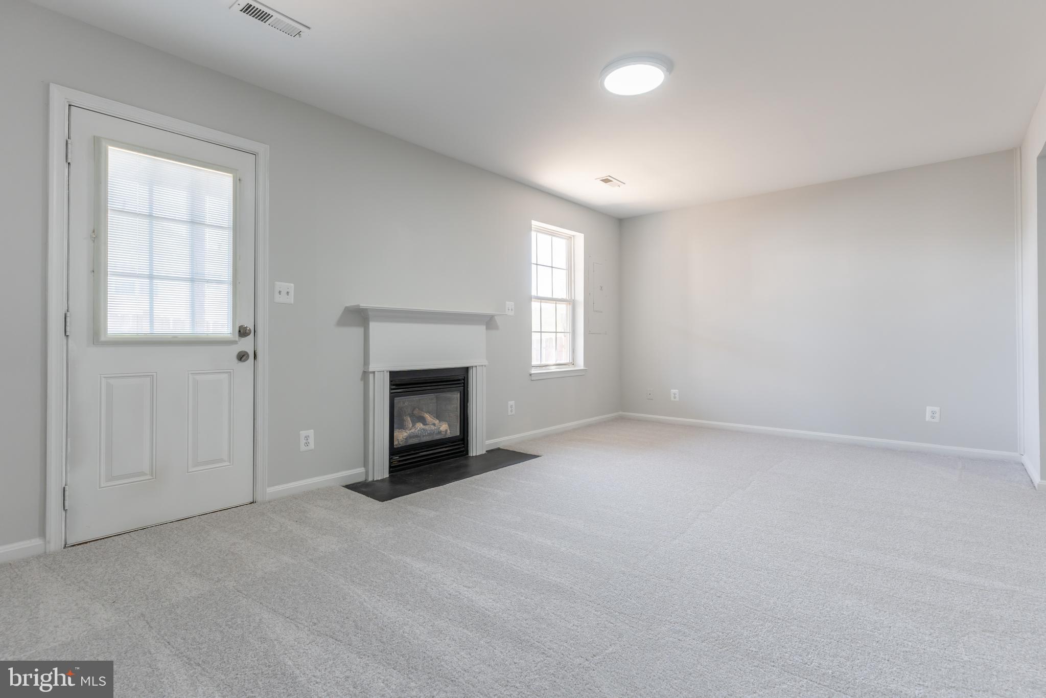 SALEM FIELDS - Residential