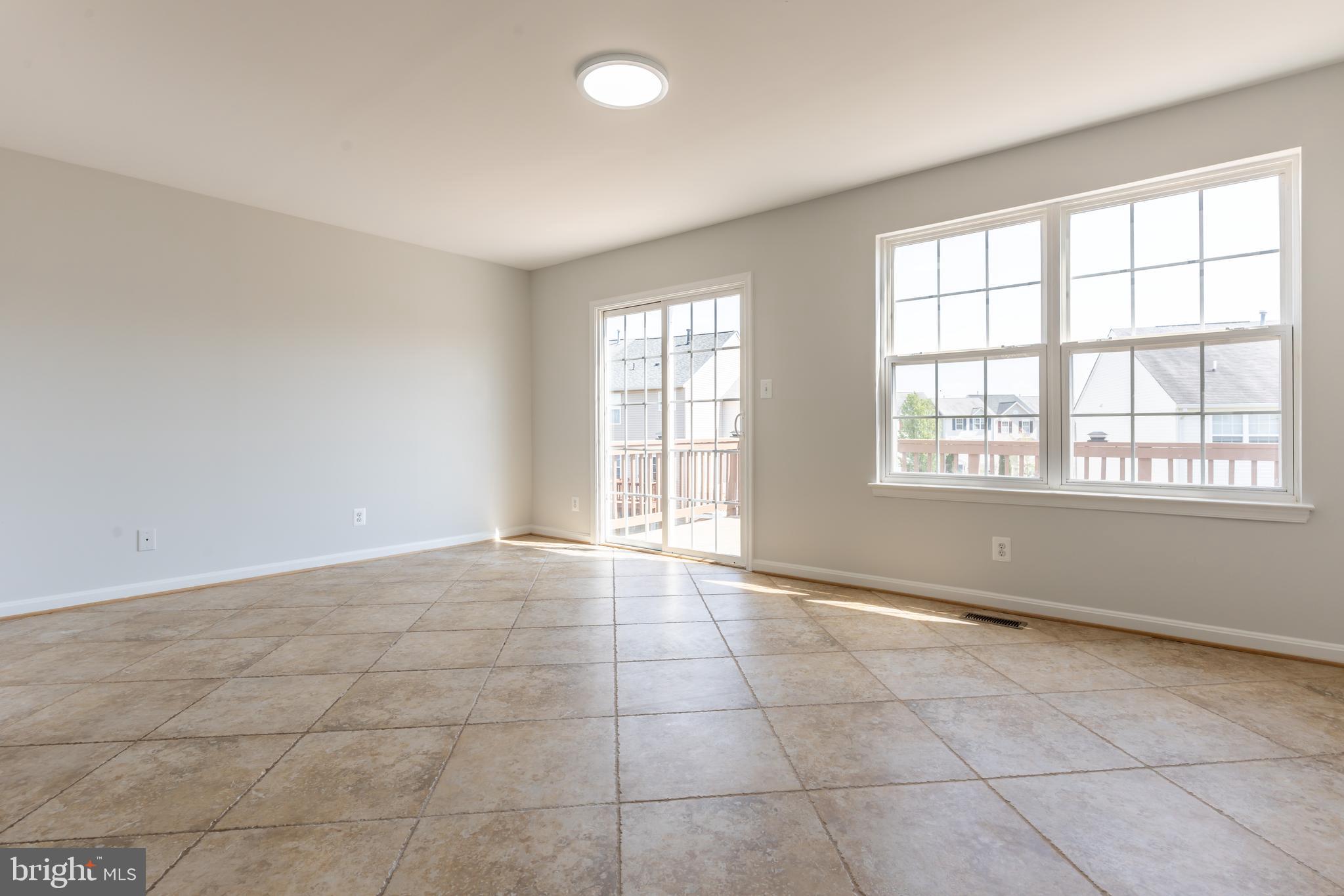 SALEM FIELDS - Residential