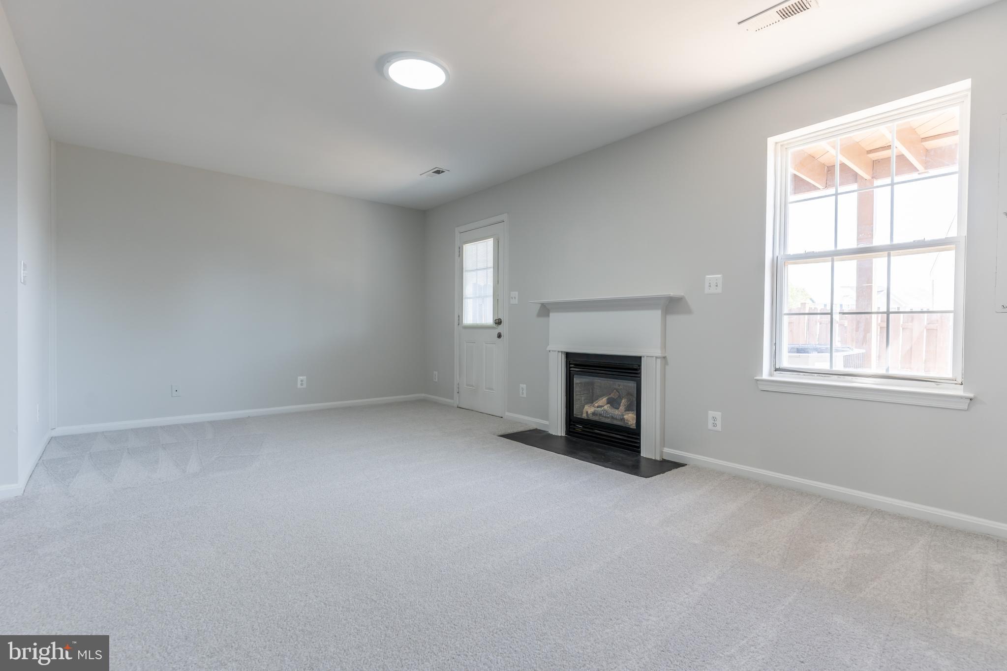 SALEM FIELDS - Residential