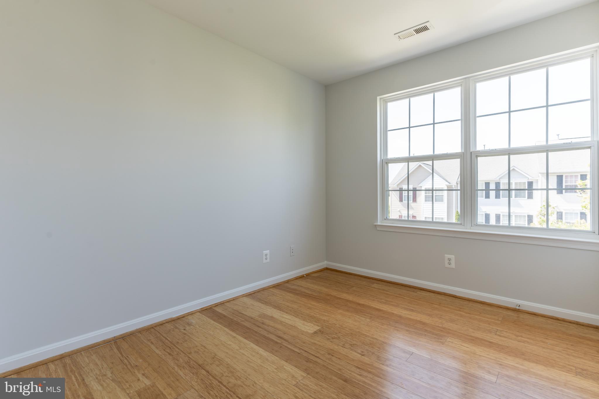 SALEM FIELDS - Residential