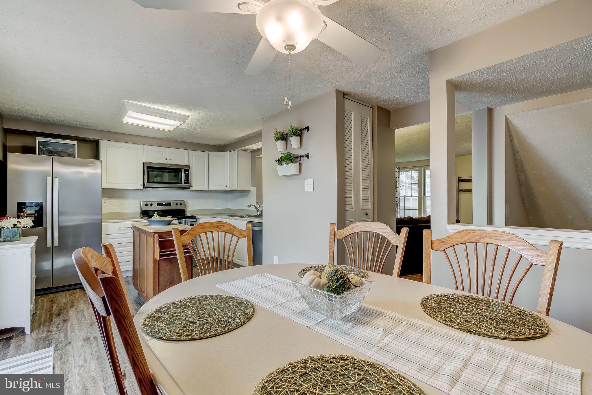 CONSTANT FRIENDSHIP - Residential