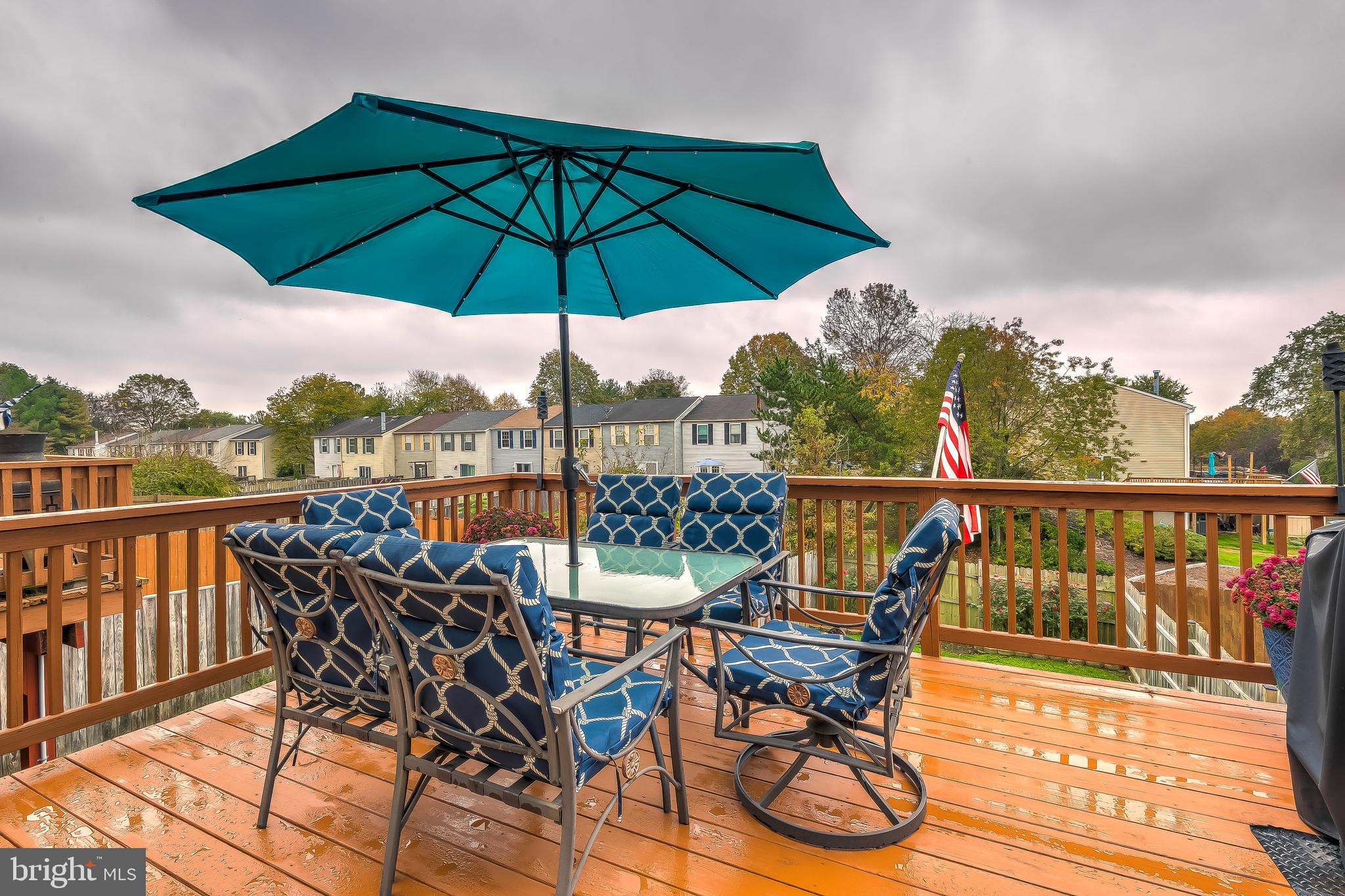 CONSTANT FRIENDSHIP - Residential