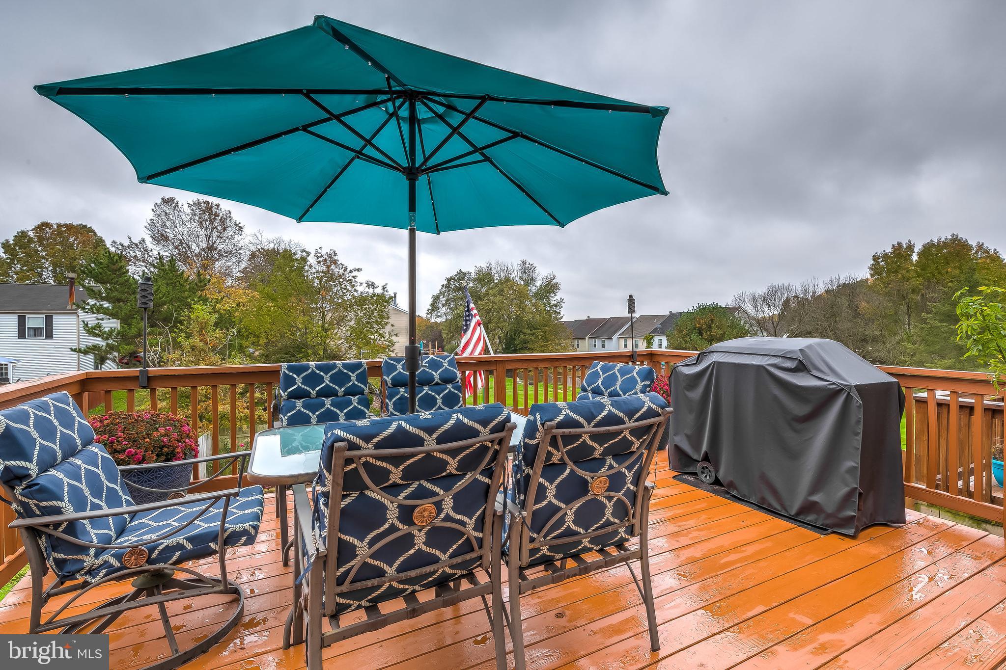 CONSTANT FRIENDSHIP - Residential