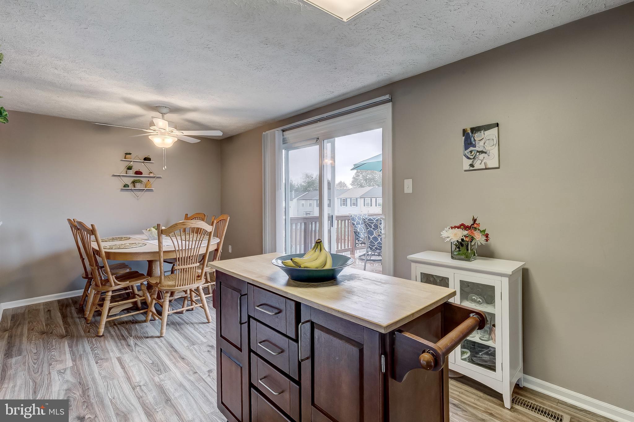 CONSTANT FRIENDSHIP - Residential