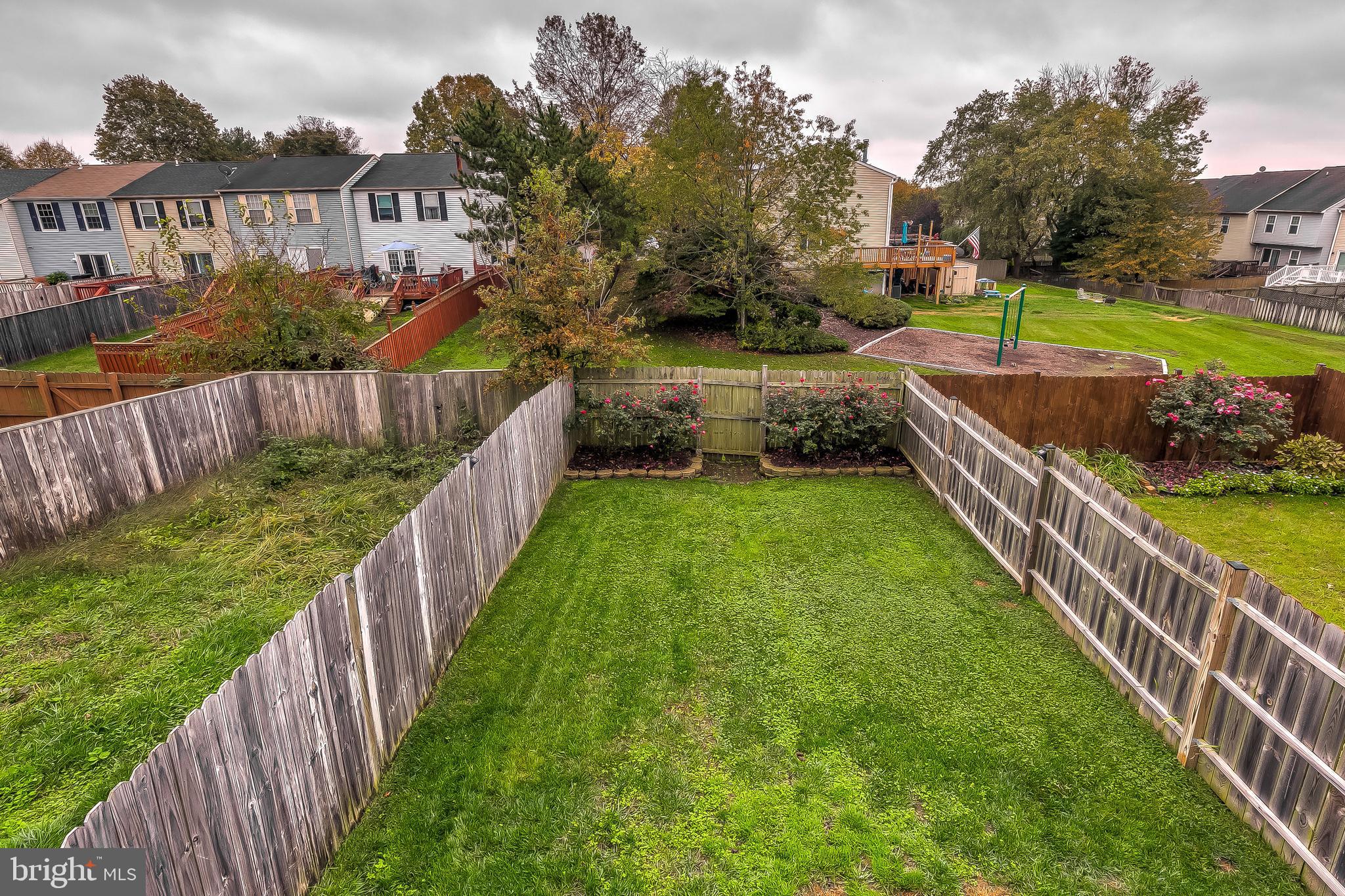 CONSTANT FRIENDSHIP - Residential