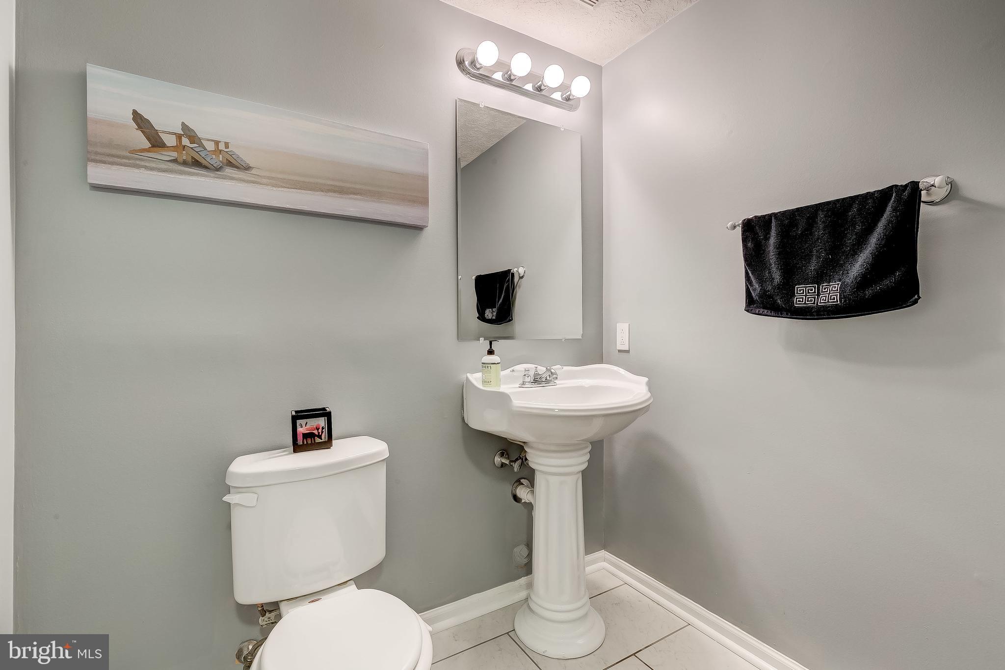 CONSTANT FRIENDSHIP - Residential